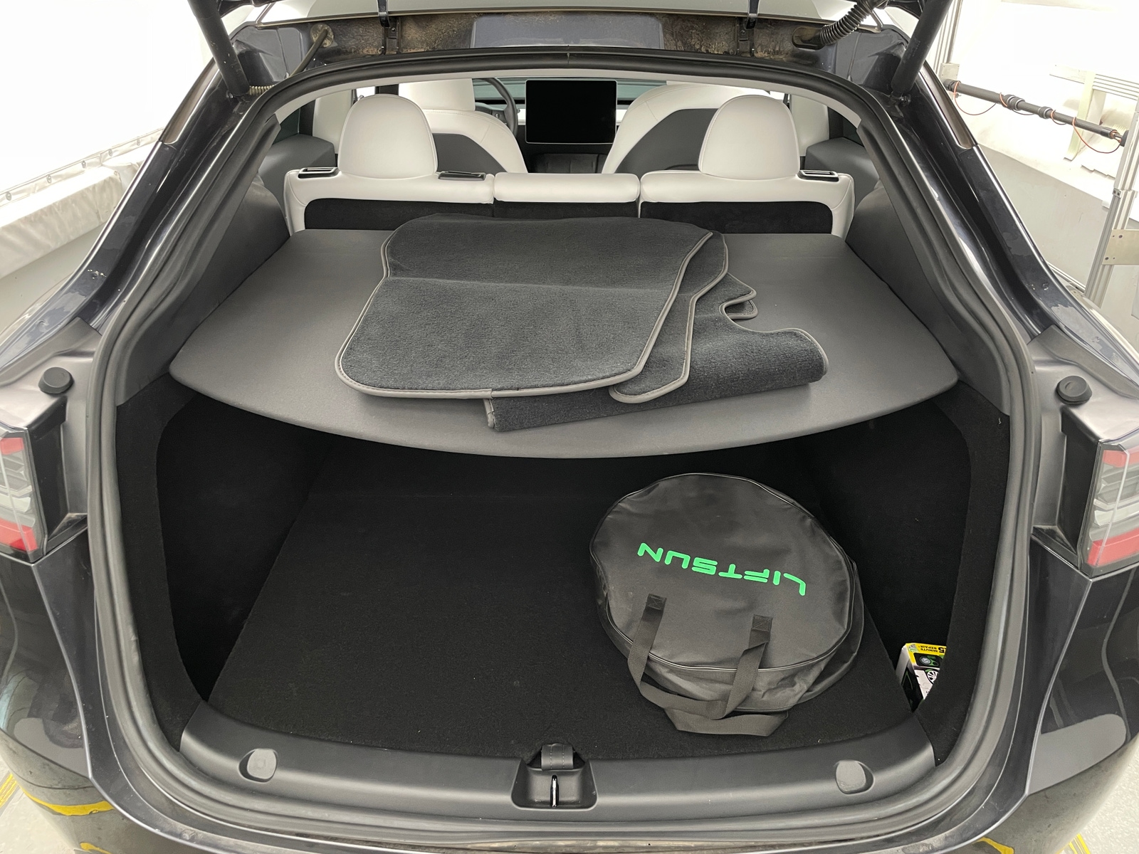 Thumbnail: 2024 Tesla Model Y - 6