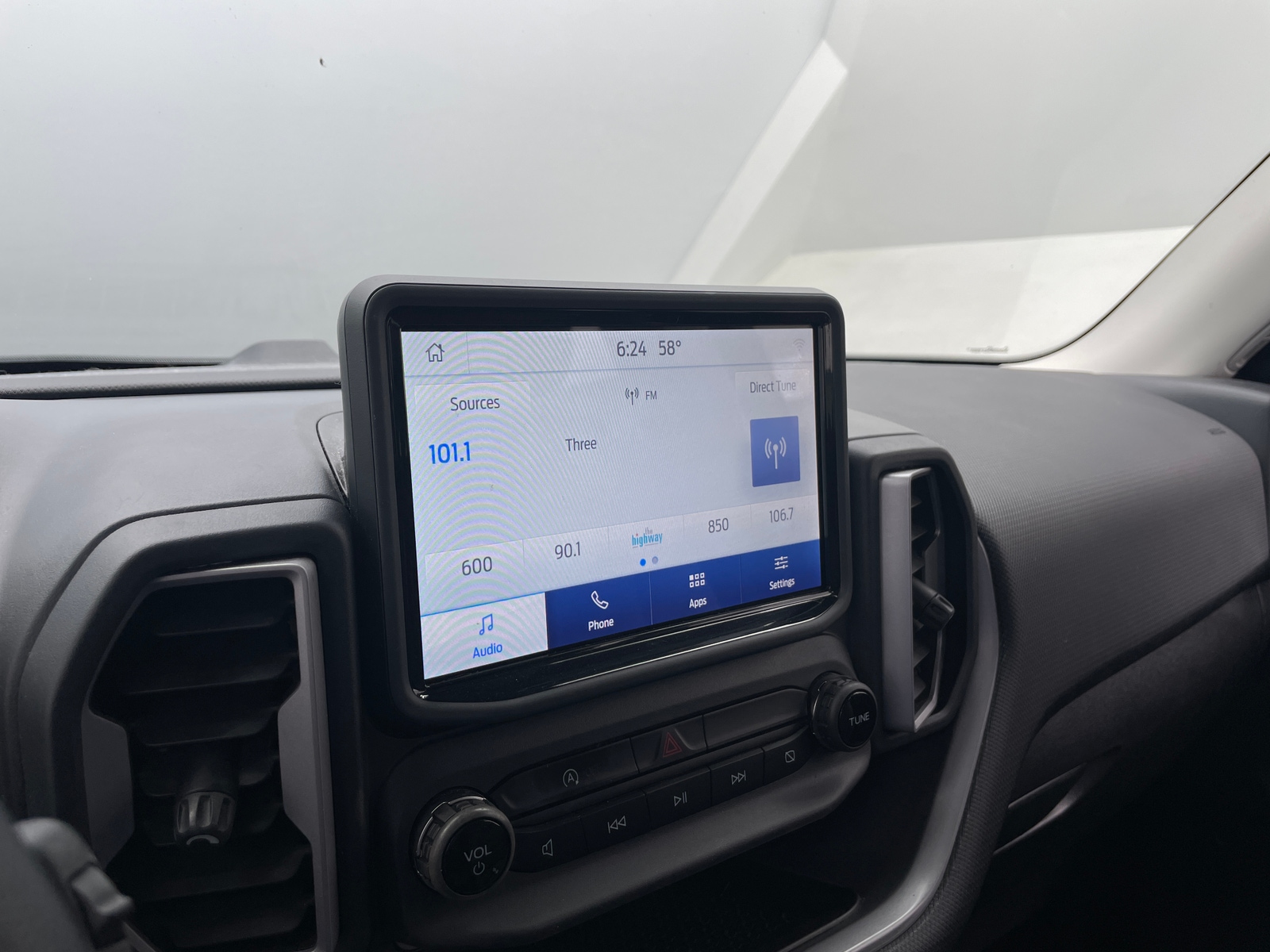 Thumbnail: 2021 Ford Bronco Sport - 4