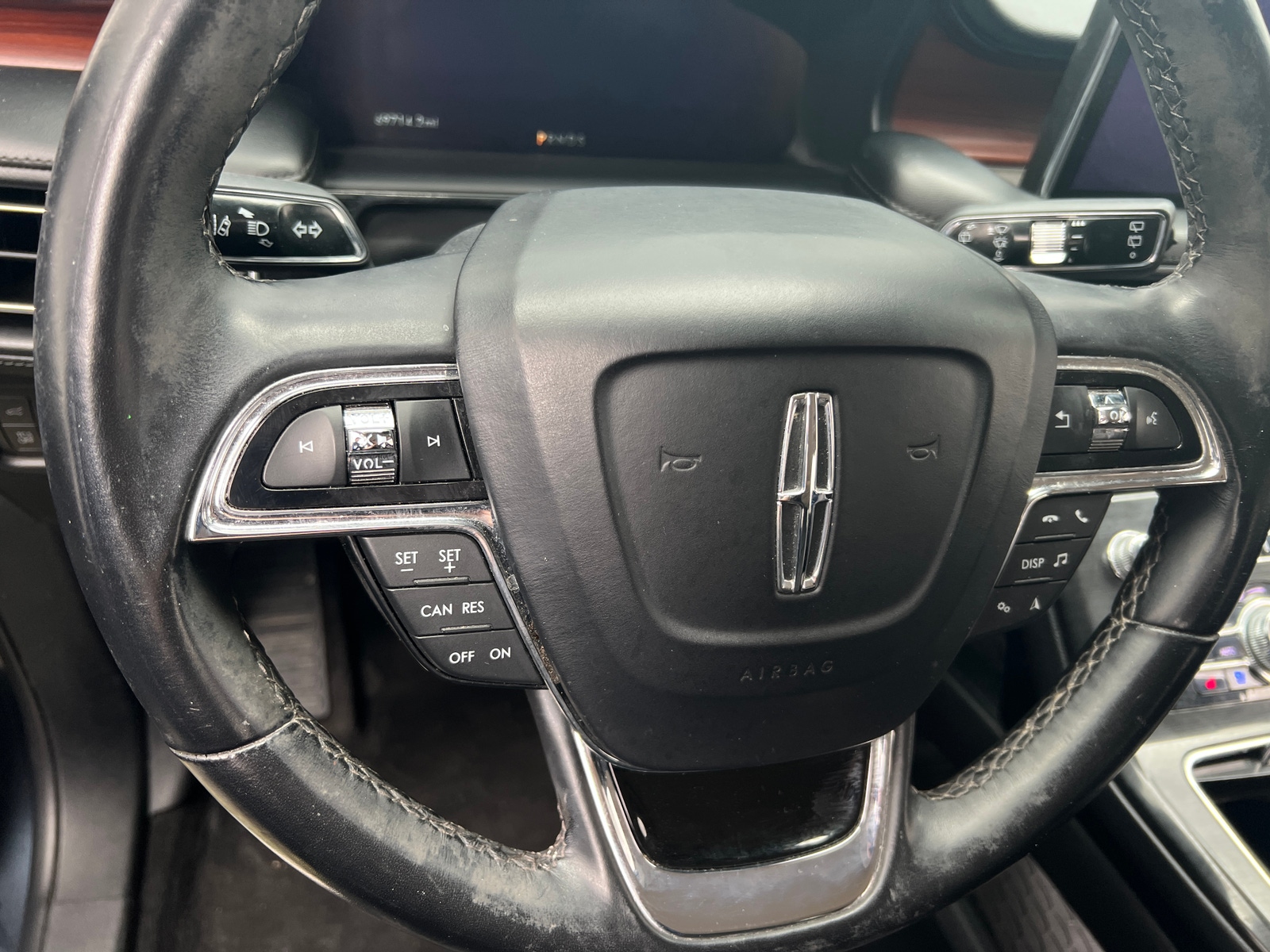 Thumbnail: 2021 Lincoln Nautilus - 4