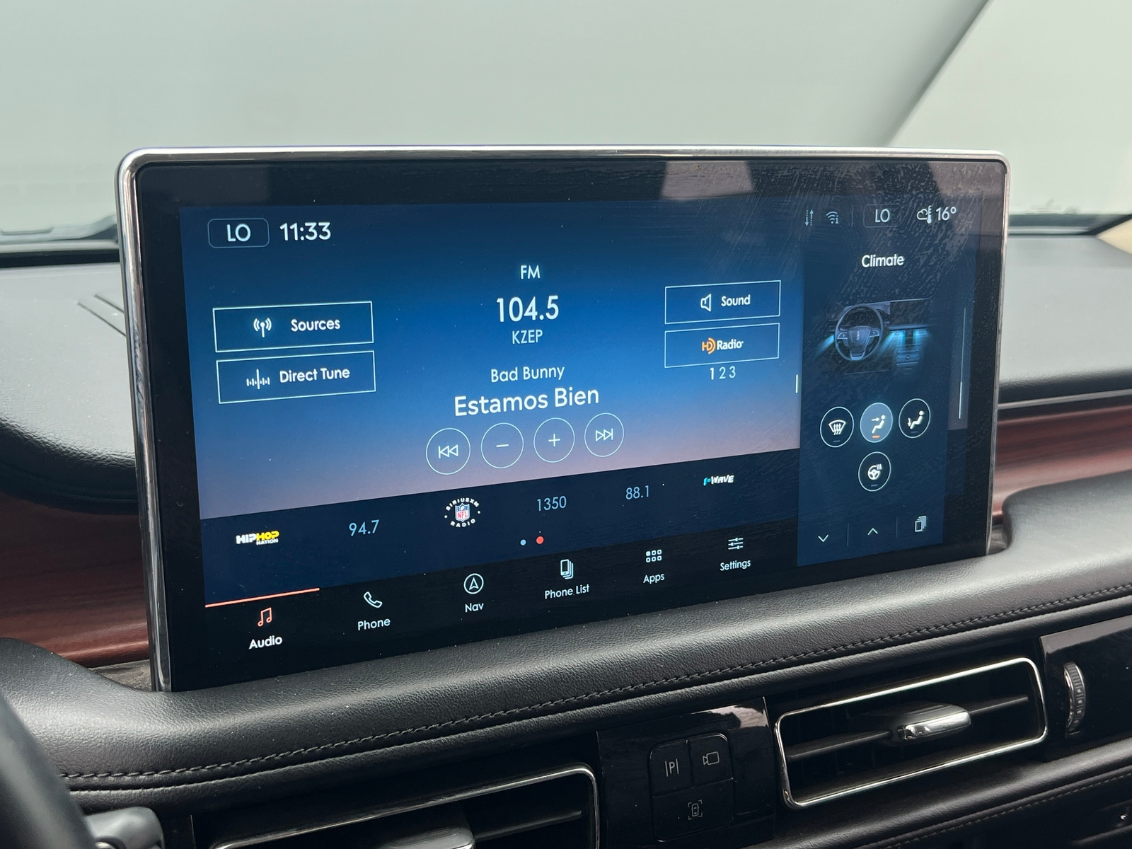 Thumbnail: 2021 Lincoln Nautilus - 3