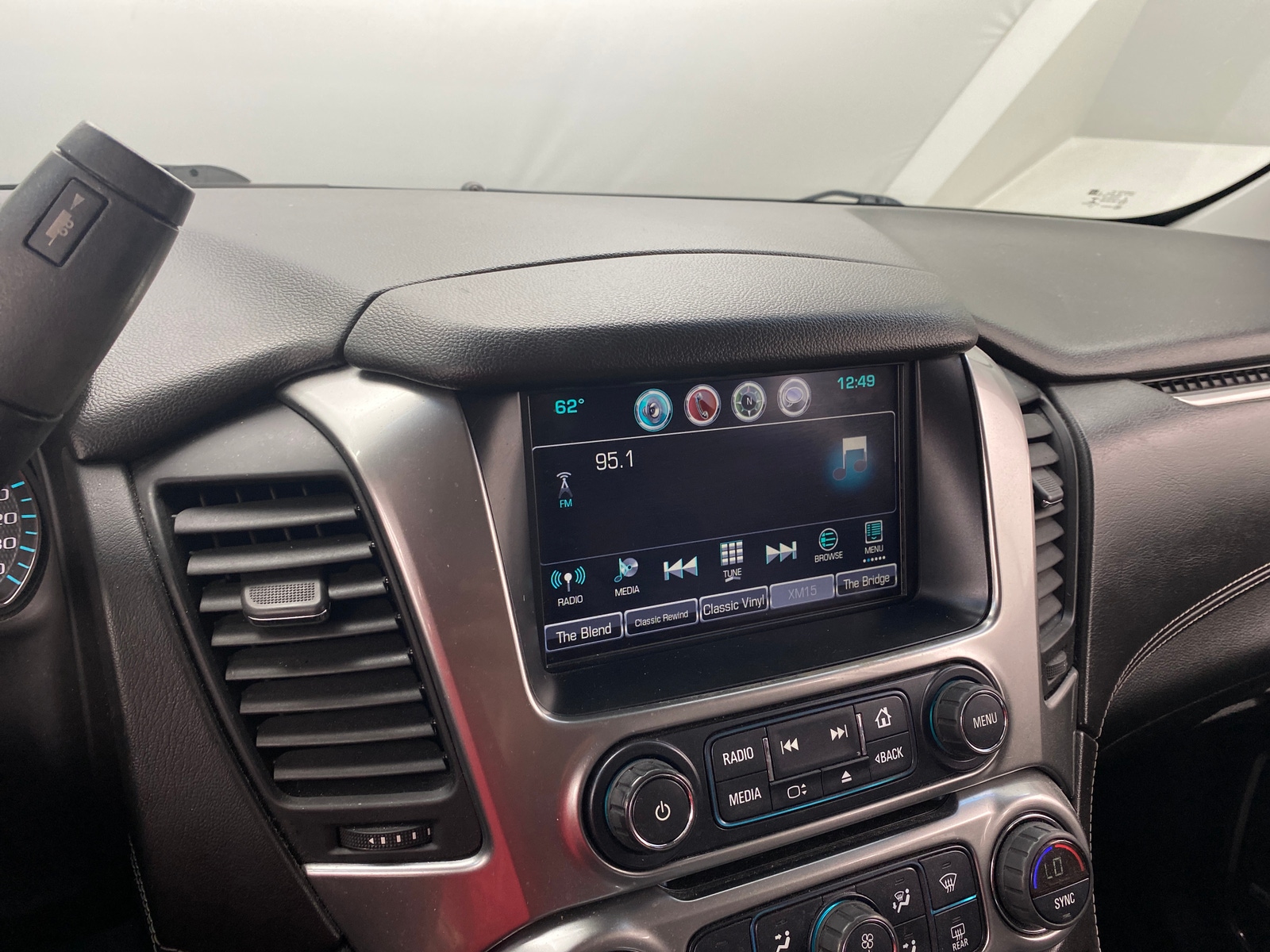 Thumbnail: 2016 Chevrolet Tahoe - 3