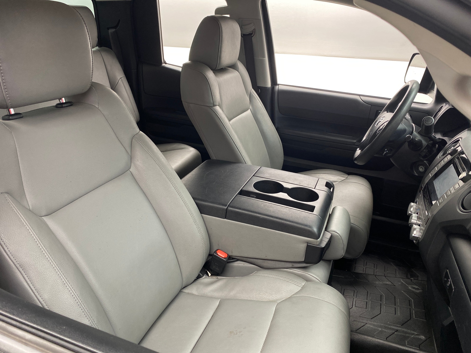 Thumbnail: 2017 Toyota Tundra - 2