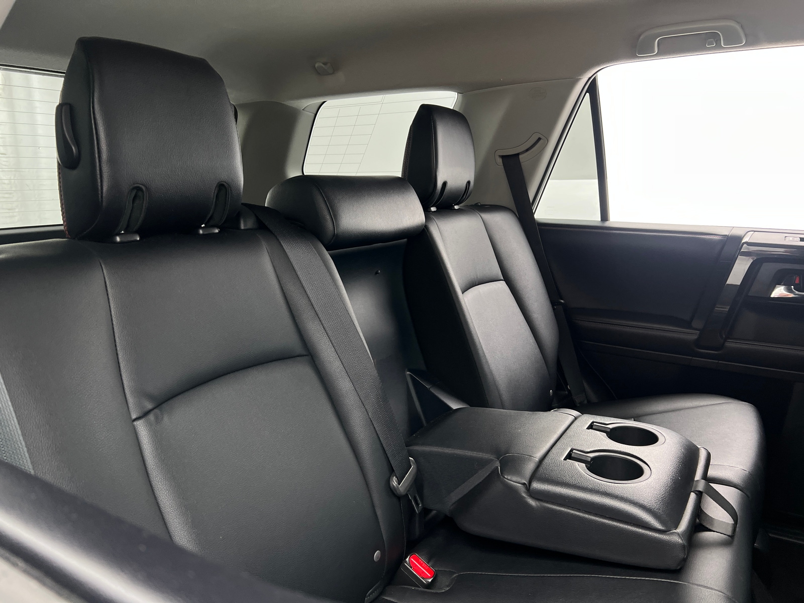 Thumbnail: 2016 Toyota 4Runner - 6