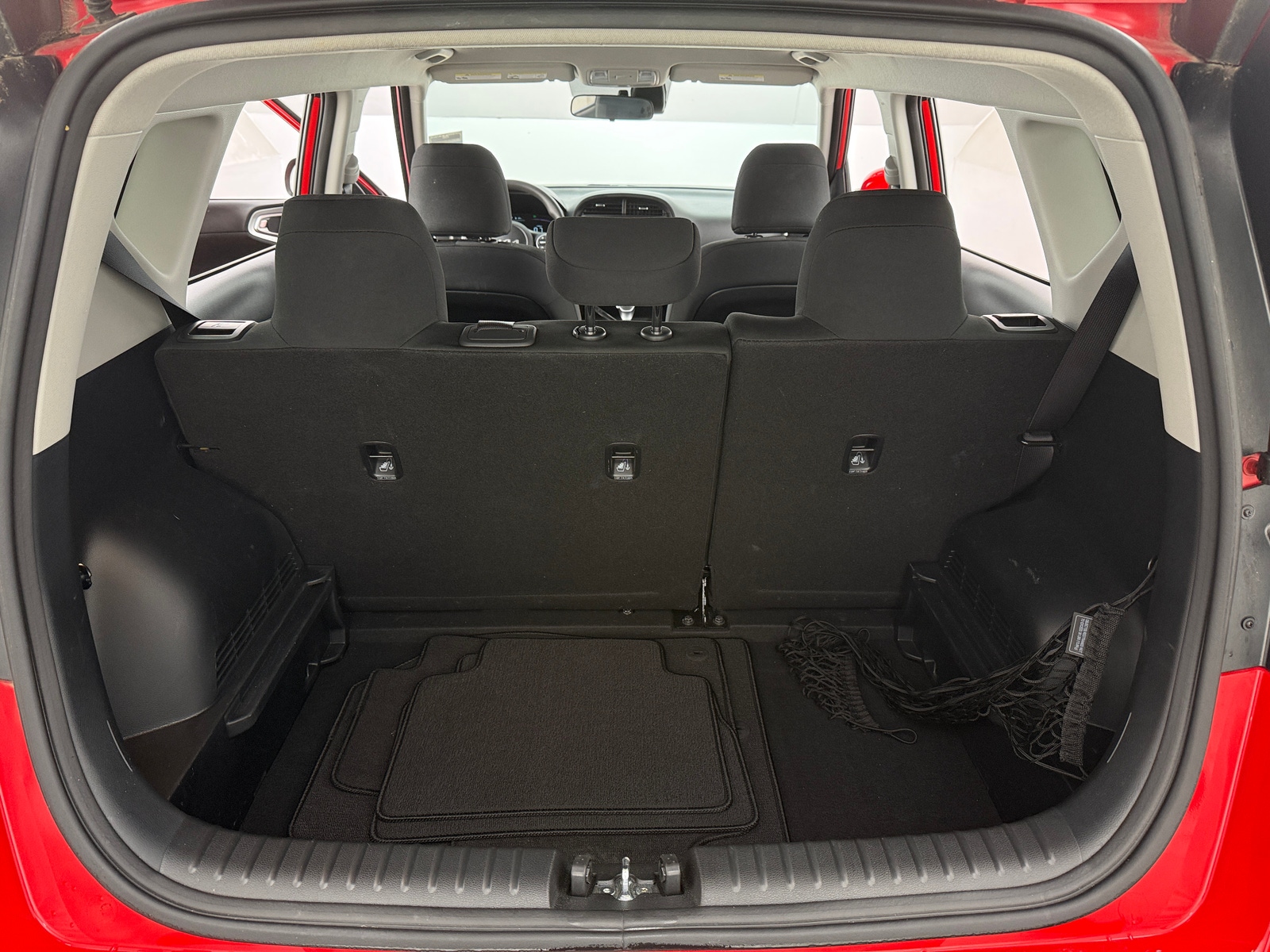 Thumbnail: 2023 Kia Soul - 7