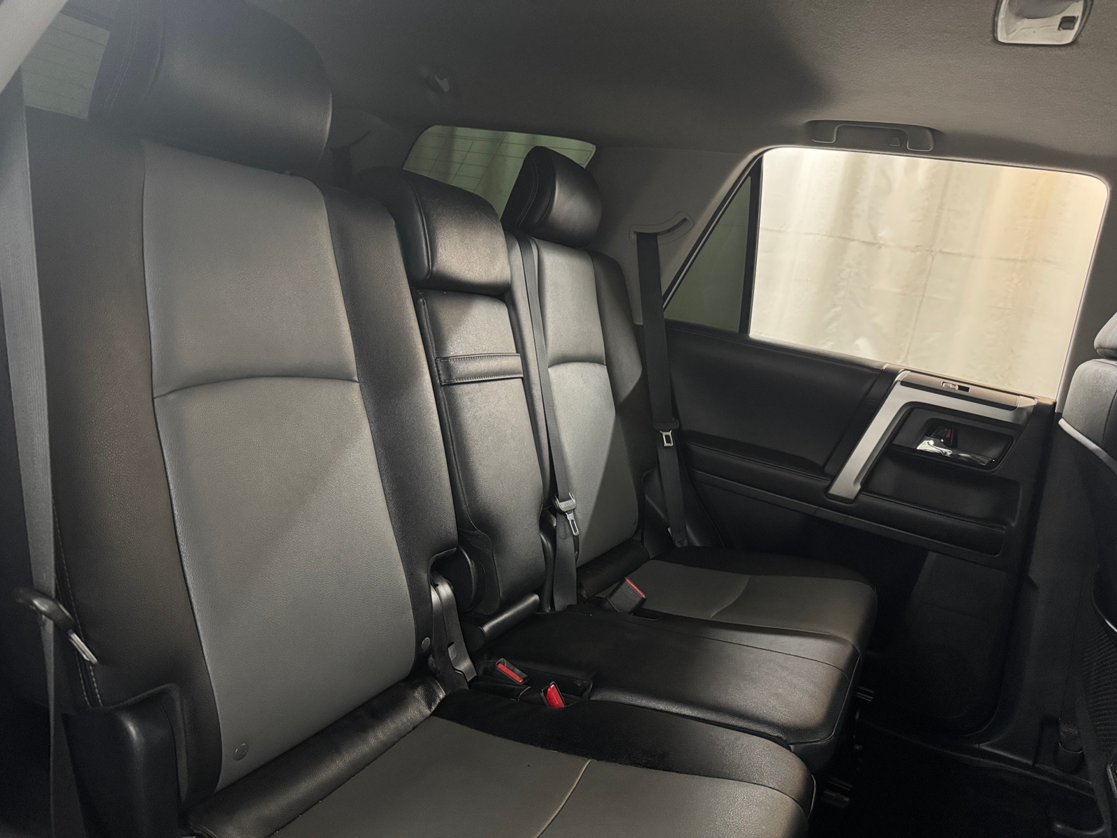 Thumbnail: 2016 Toyota 4Runner - 6