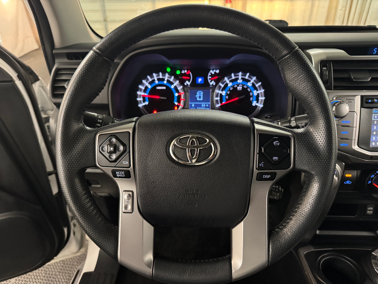 Thumbnail: 2016 Toyota 4Runner - 5