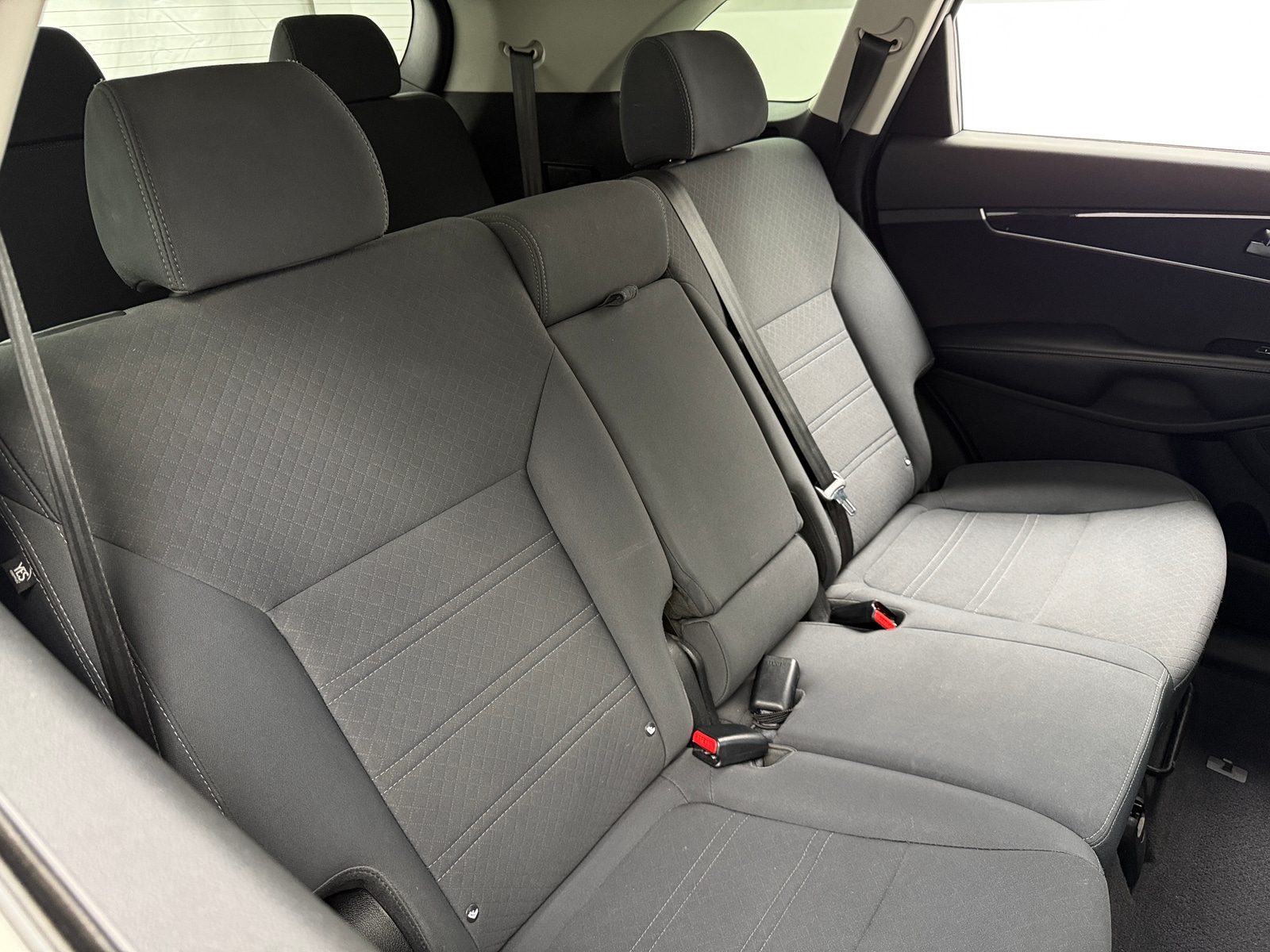 Thumbnail: 2017 Kia Sorento - 6