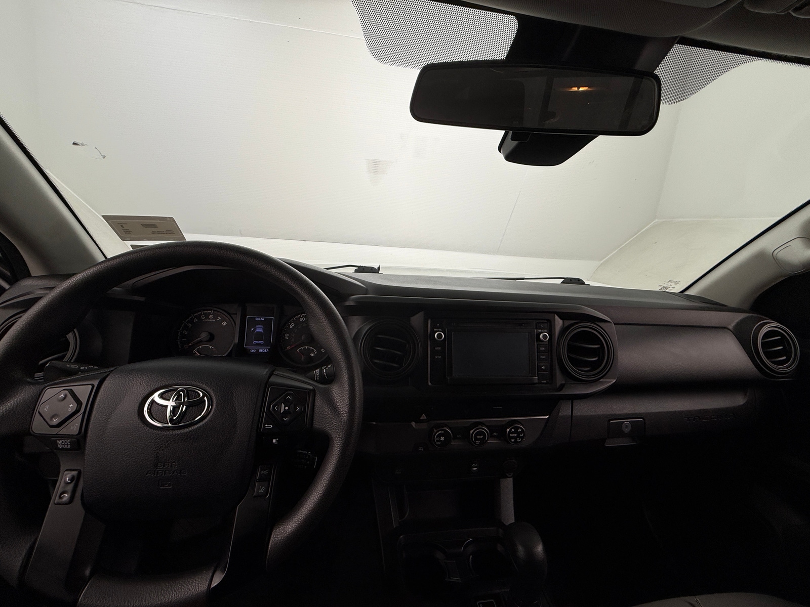 Thumbnail: 2019 Toyota Tacoma - 3