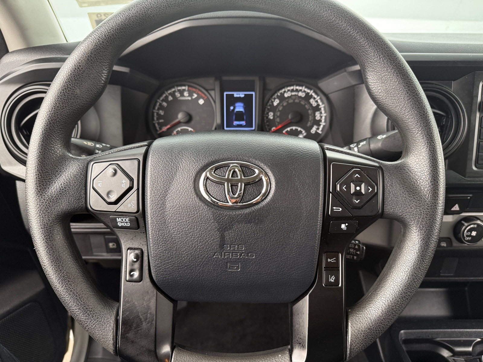 Thumbnail: 2019 Toyota Tacoma - 5