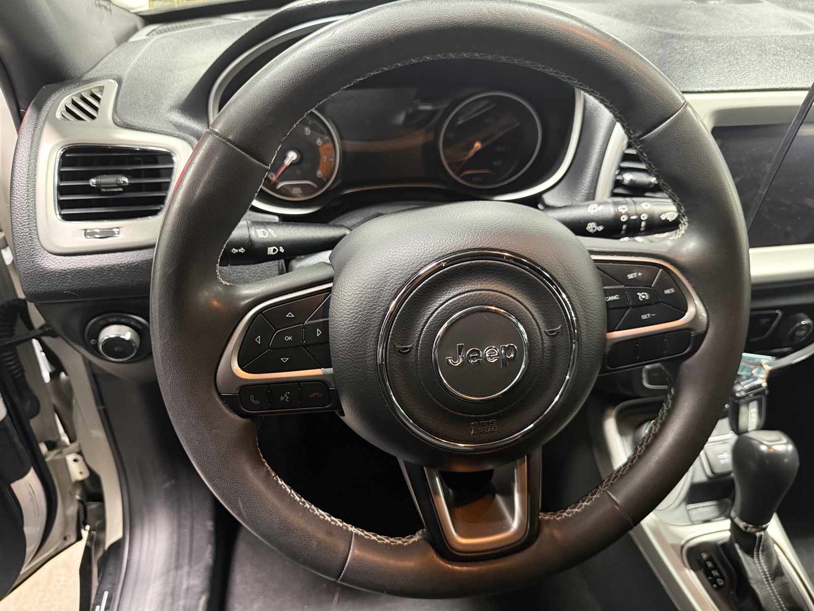 Thumbnail: 2021 Jeep Compass - 4