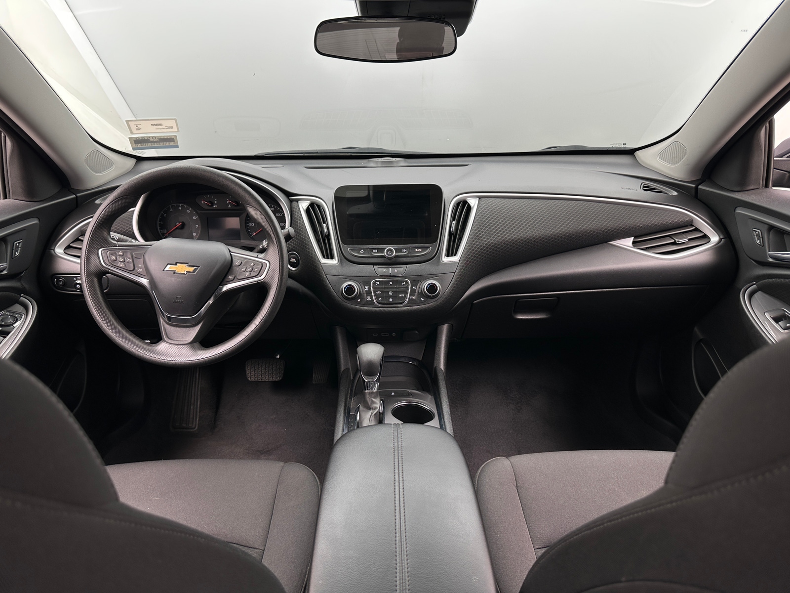 Thumbnail: 2023 Chevrolet Malibu - 3