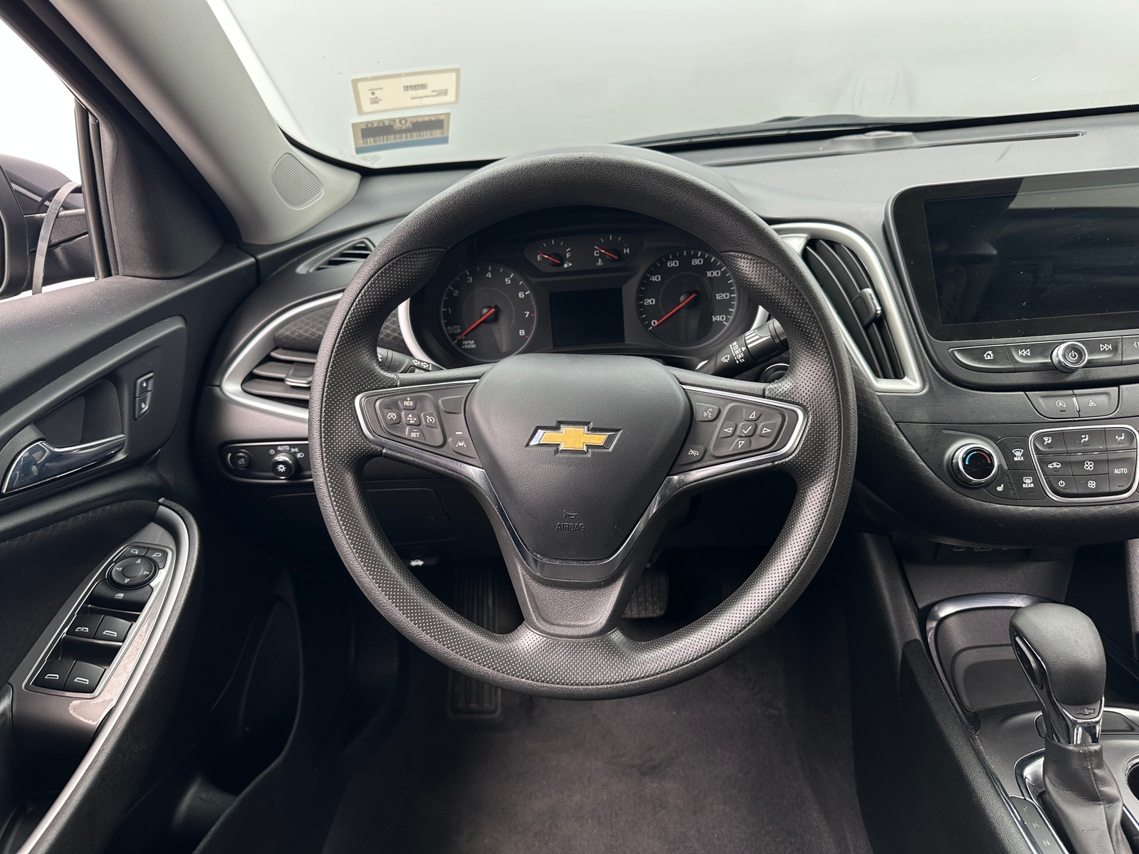 Thumbnail: 2023 Chevrolet Malibu - 5