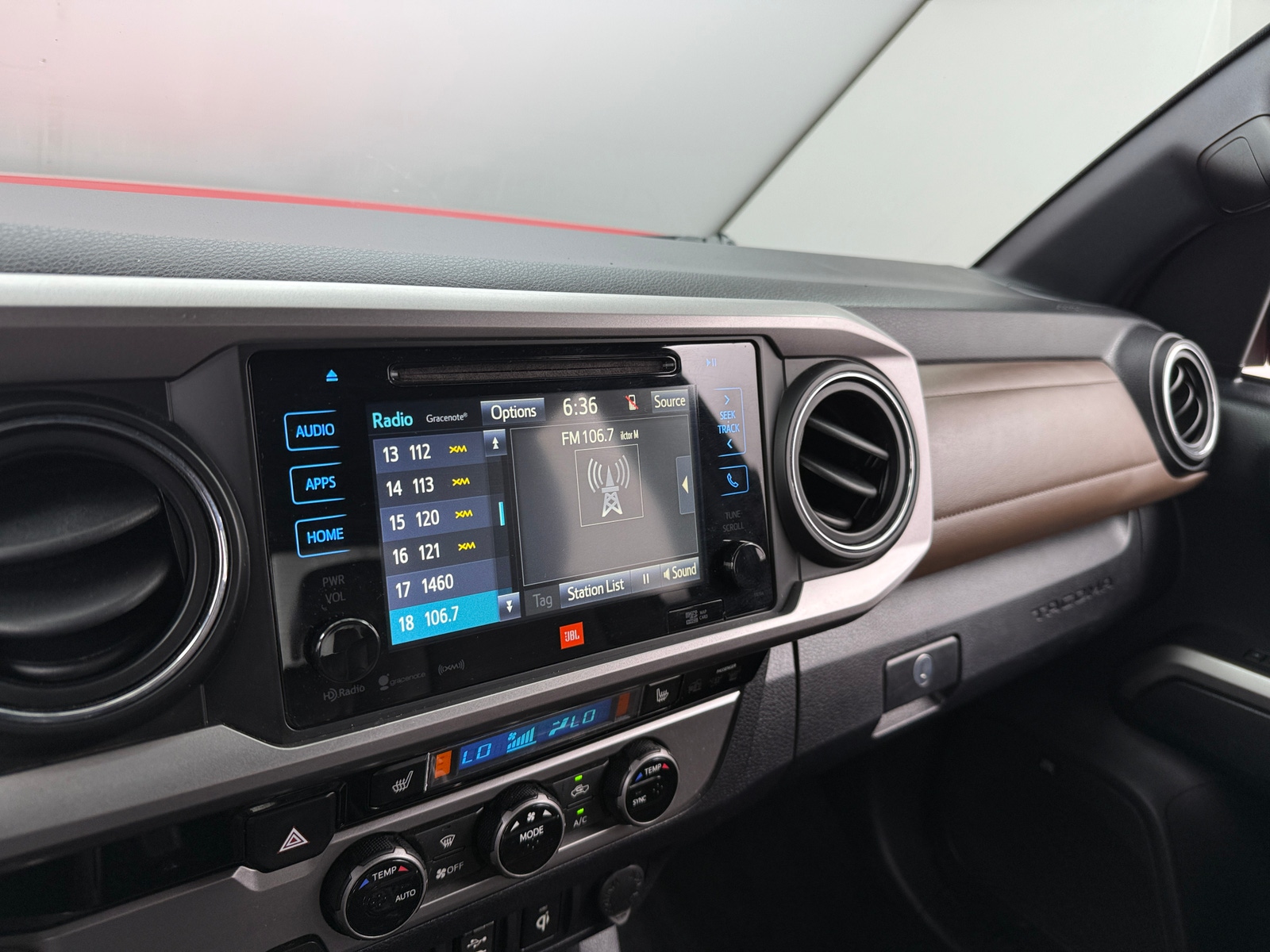 Thumbnail: 2016 Toyota Tacoma - 3