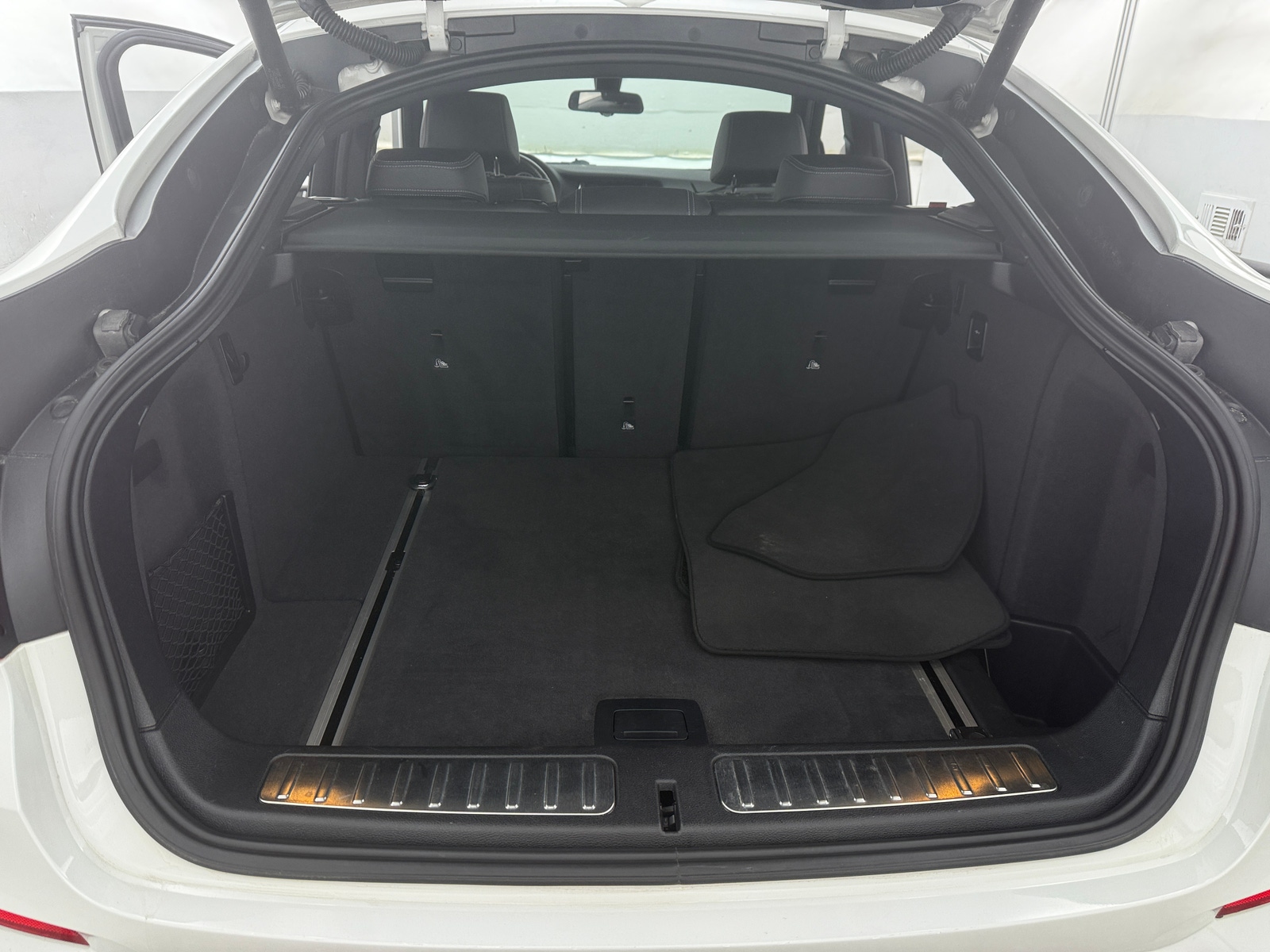 Thumbnail: 2017 BMW X4 - 6