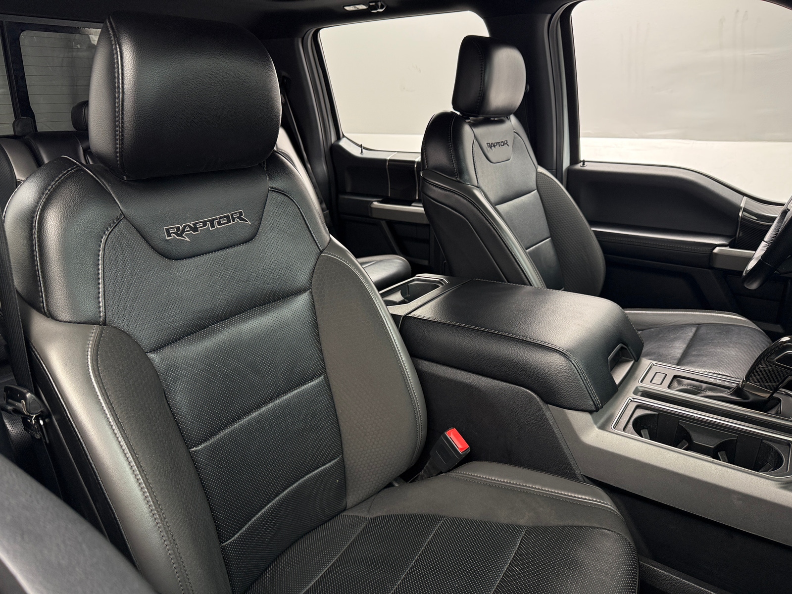 Thumbnail: 2019 Ford Econoline - 2