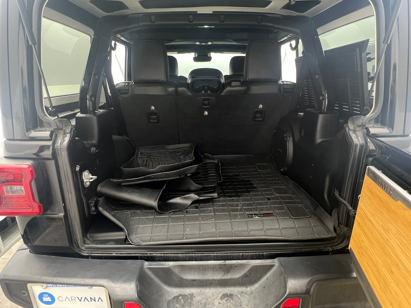 Thumbnail: 2019 Jeep Wrangler - 6