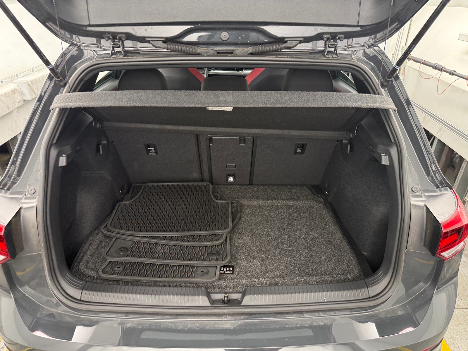 Thumbnail: 2023 Volkswagen Golf - 7