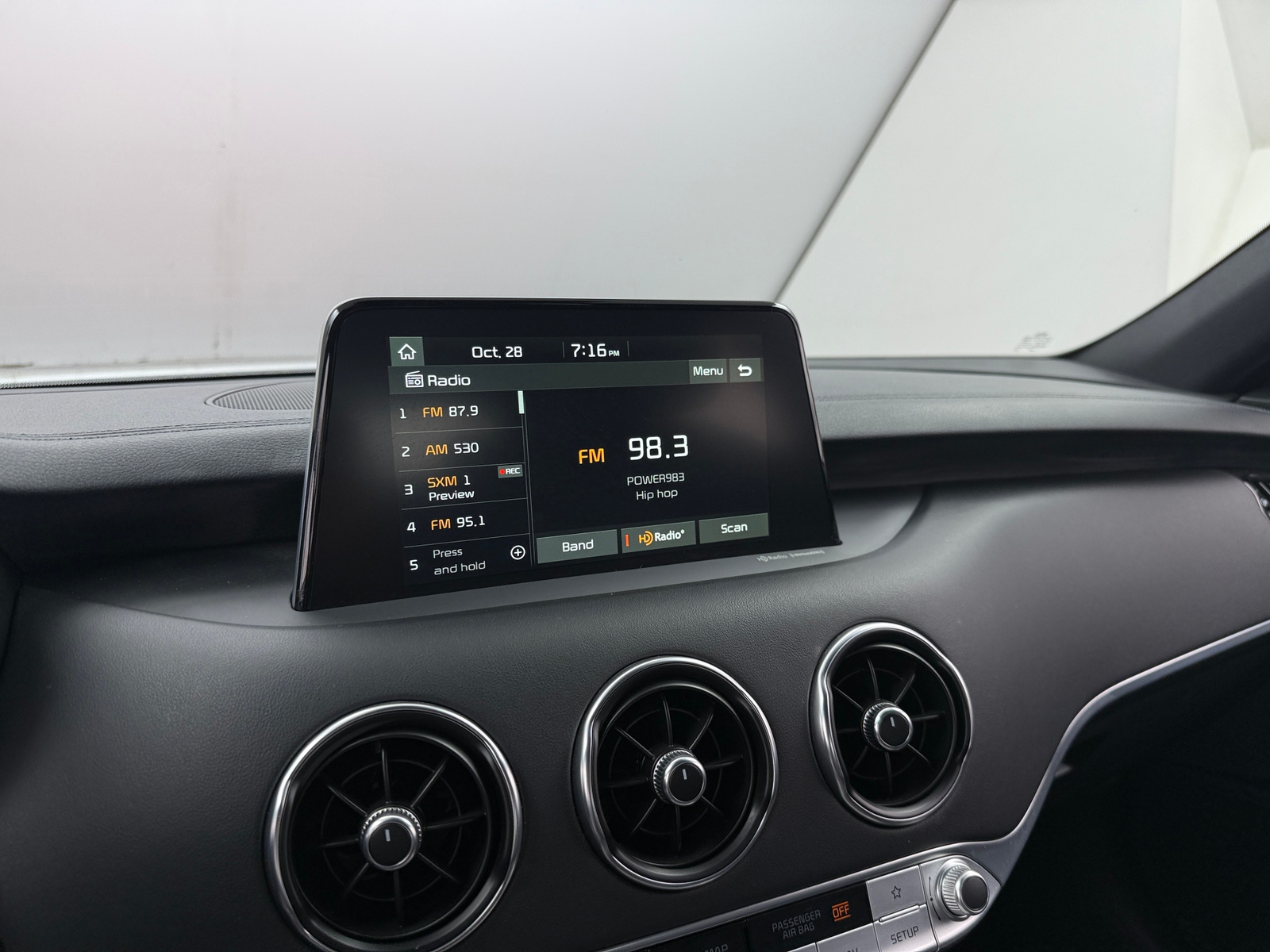 Thumbnail: 2020 Kia Stinger - 3