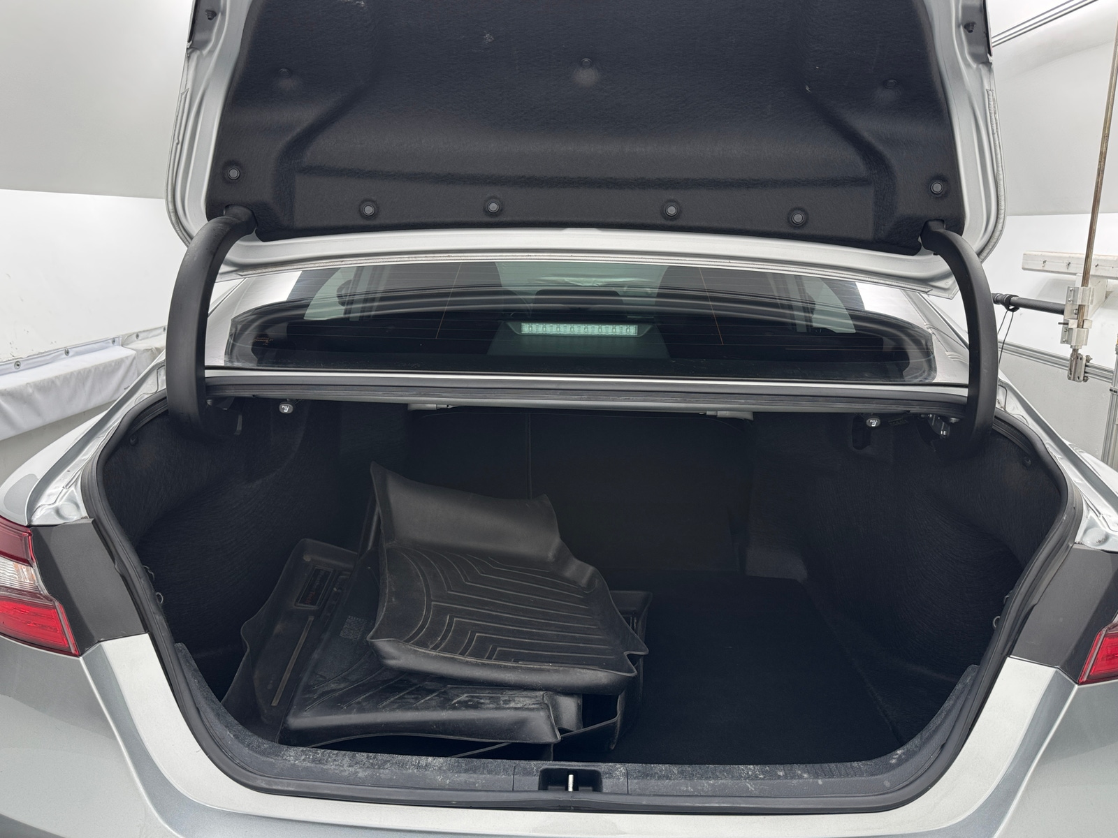 Thumbnail: 2023 Toyota Camry - 7