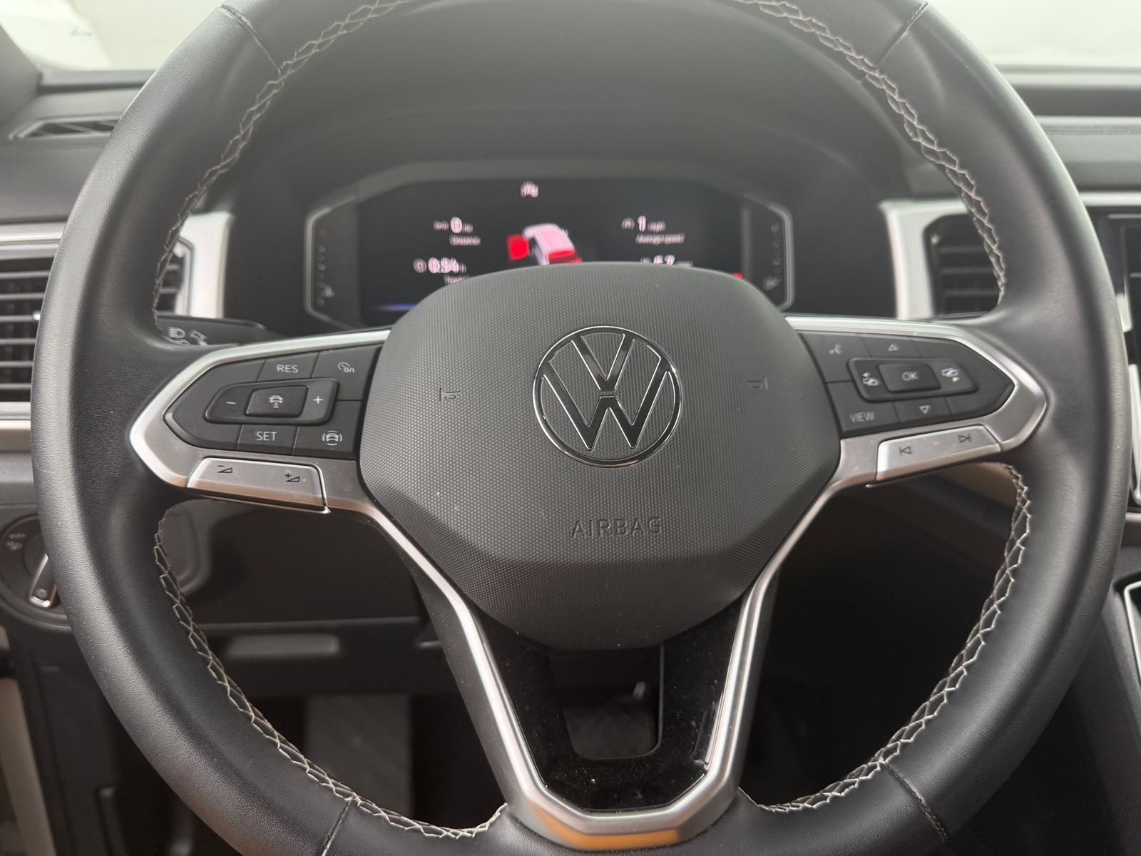 Thumbnail: 2022 Volkswagen Atlas - 4