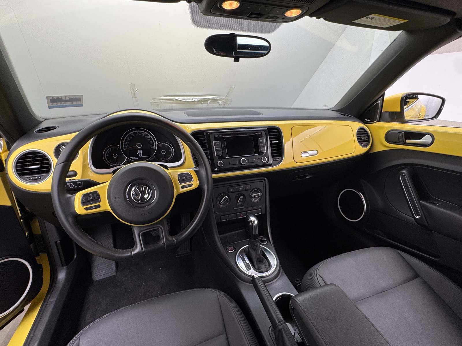 Thumbnail: 2013 Volkswagen Beetle - 3