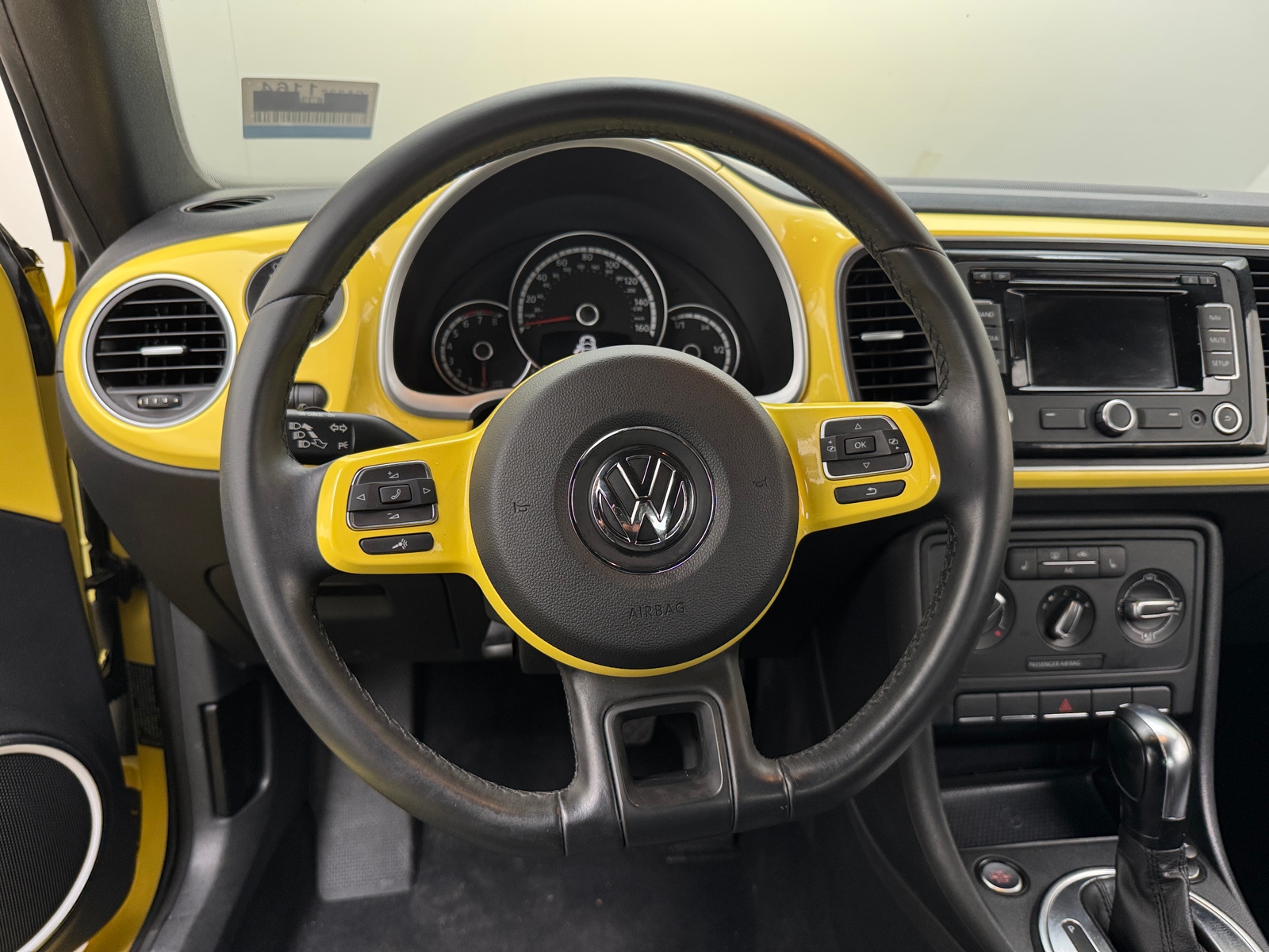 Thumbnail: 2013 Volkswagen Beetle - 5