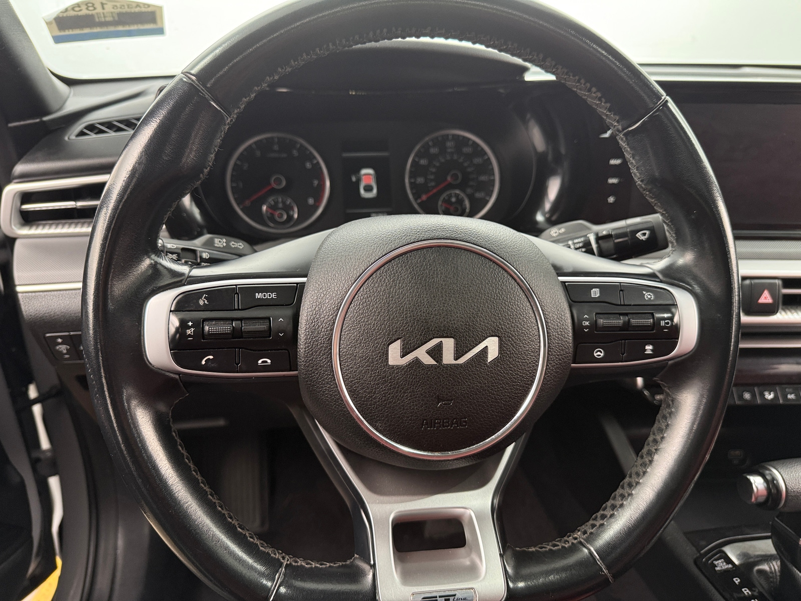 Thumbnail: 2023 Kia K5 - 4