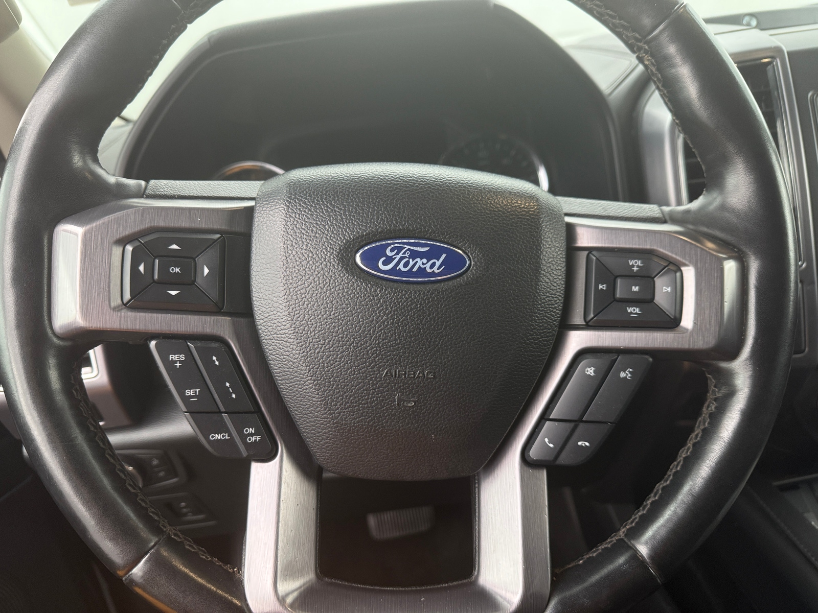 Thumbnail: 2019 Ford Expedition - 4