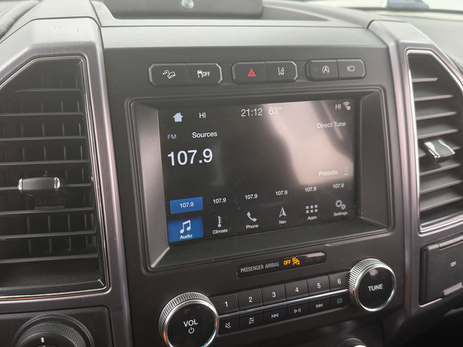 Thumbnail: 2019 Ford Expedition - 3