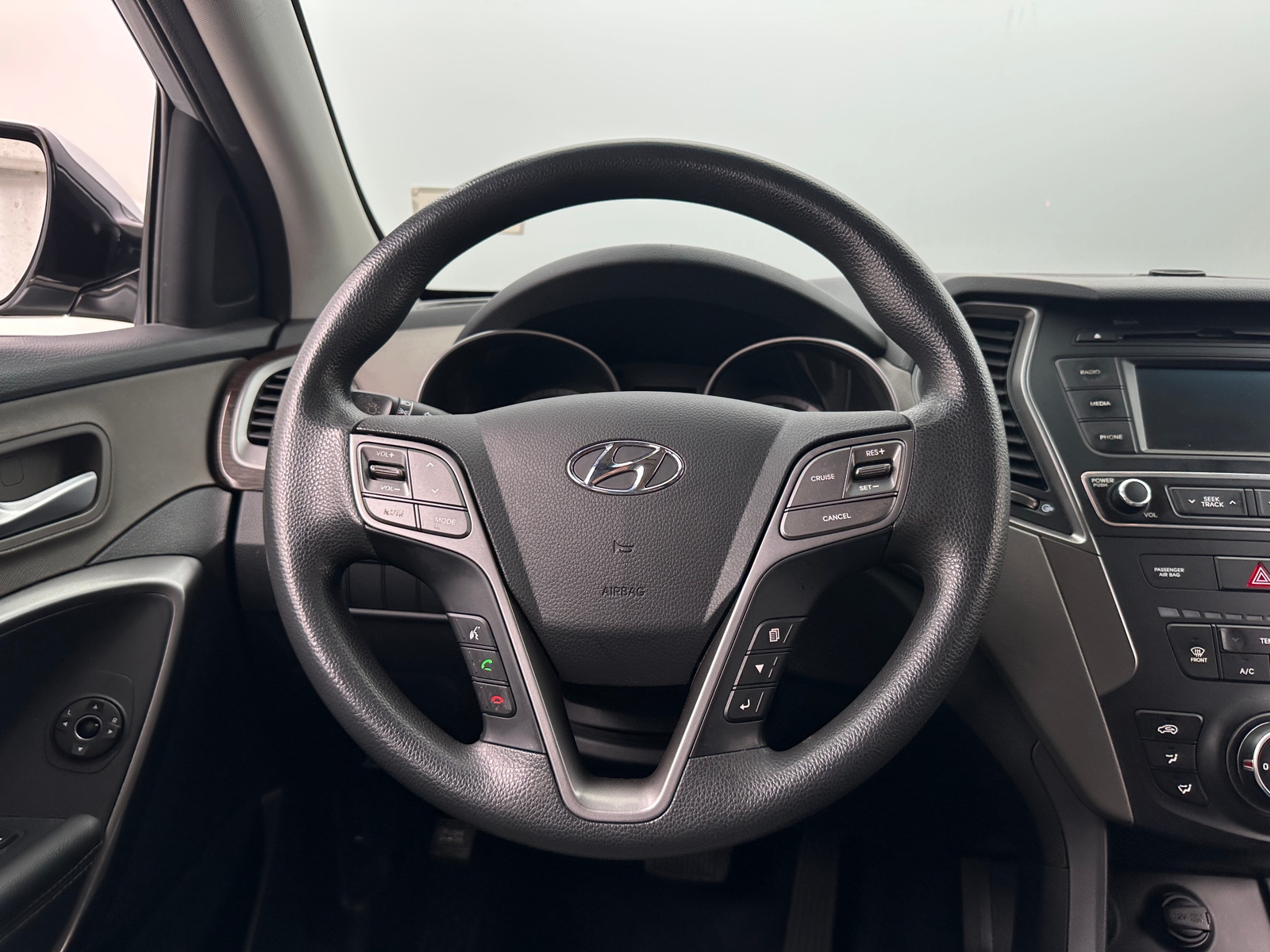 Thumbnail: 2018 Hyundai Santa Fe - 5