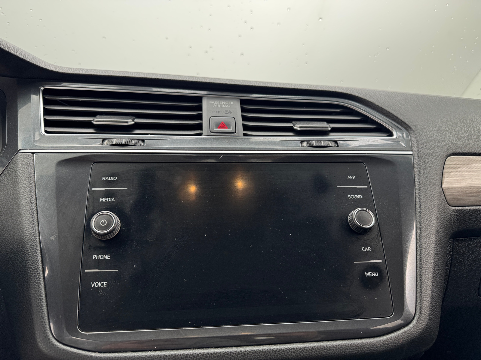 Thumbnail: 2020 Volkswagen Tiguan - 3