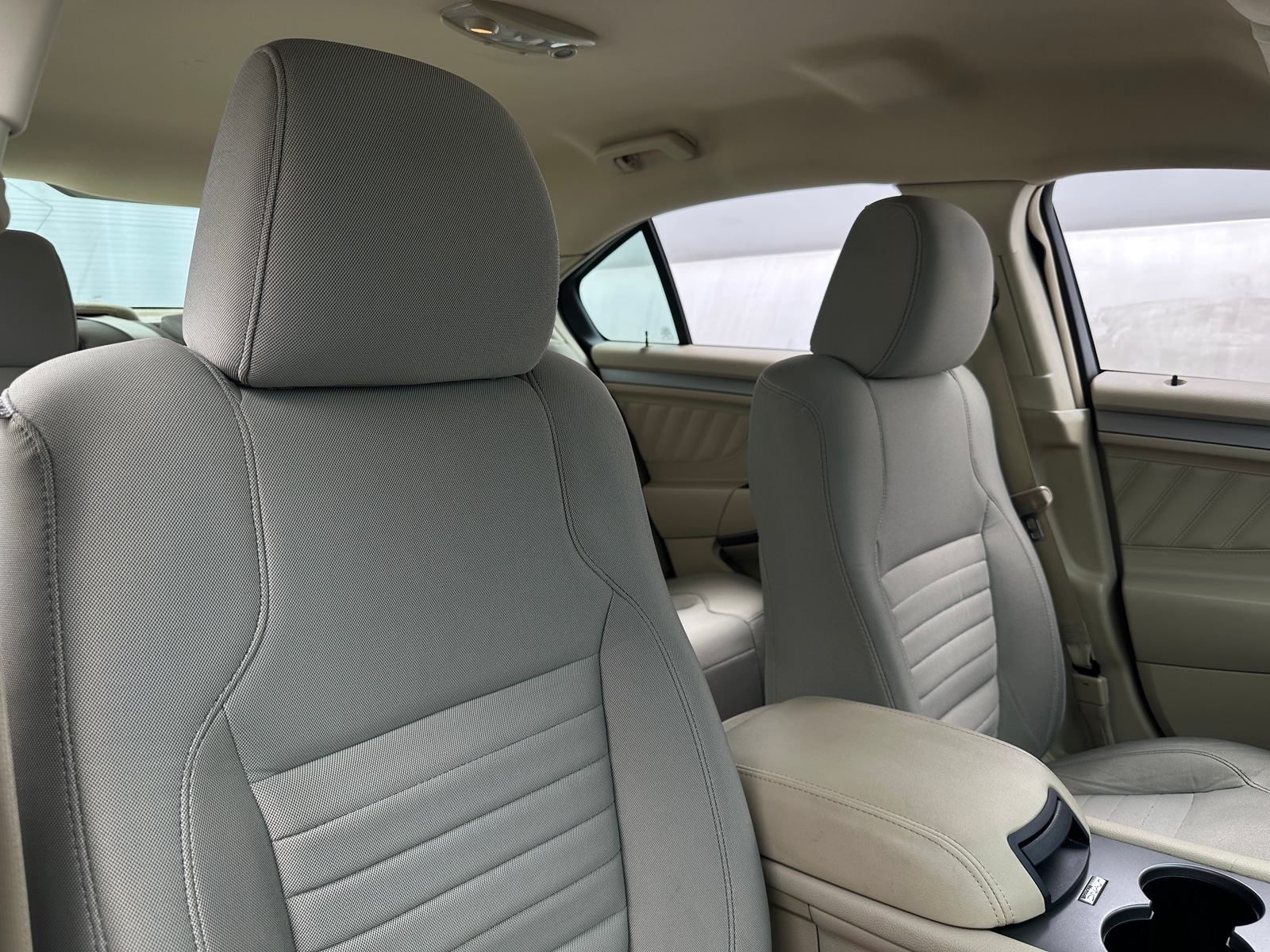 Thumbnail: 2015 Ford Taurus - 2