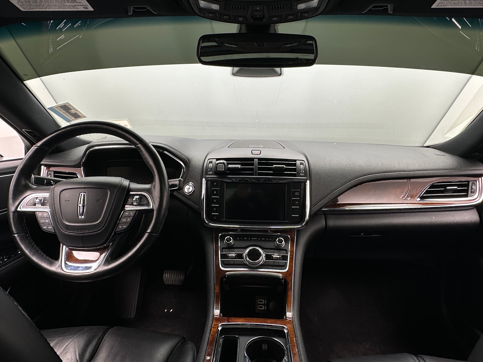 Thumbnail: 2017 Lincoln Continental - 2