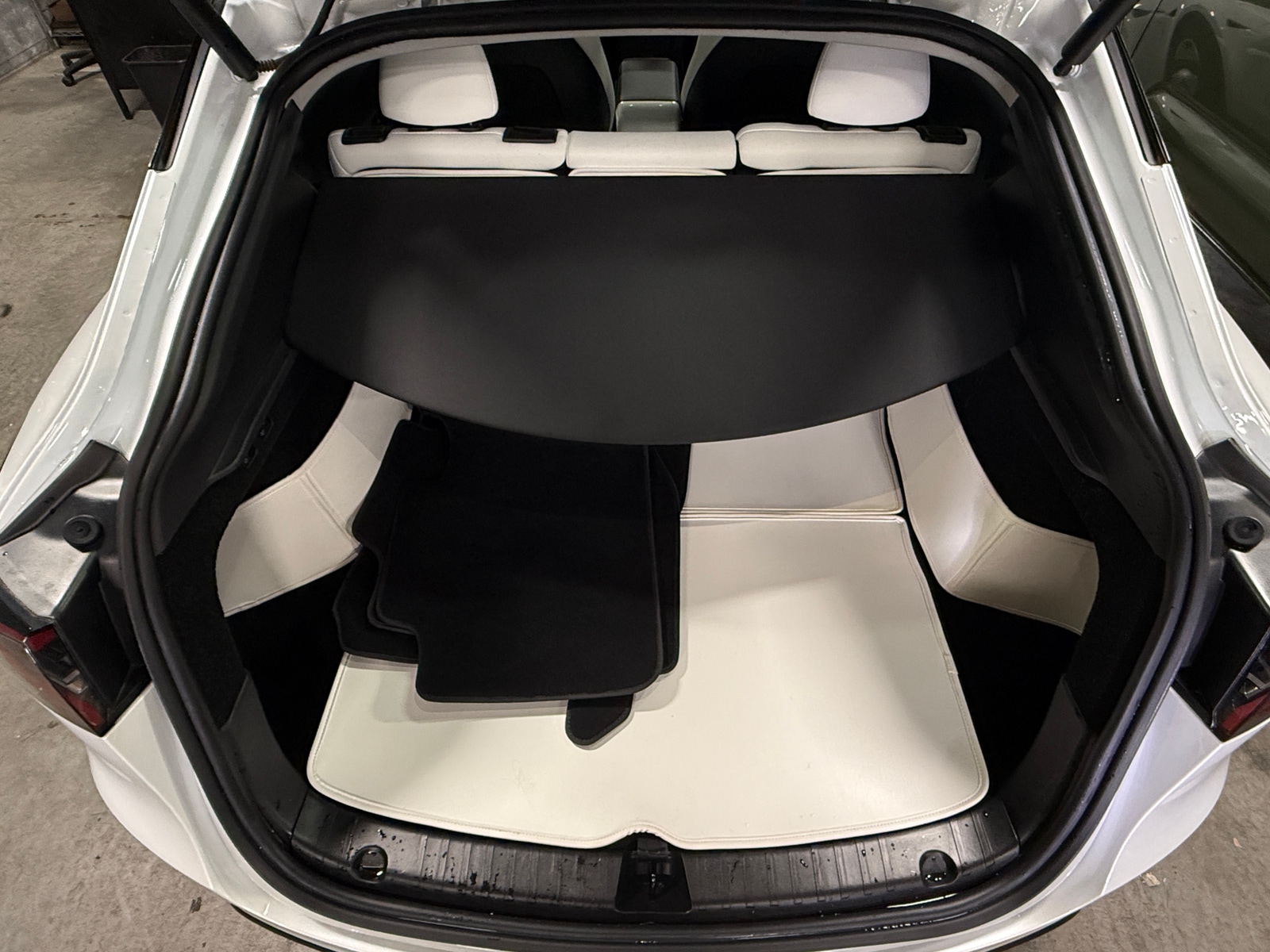 Thumbnail: 2023 Tesla Model Y - 5