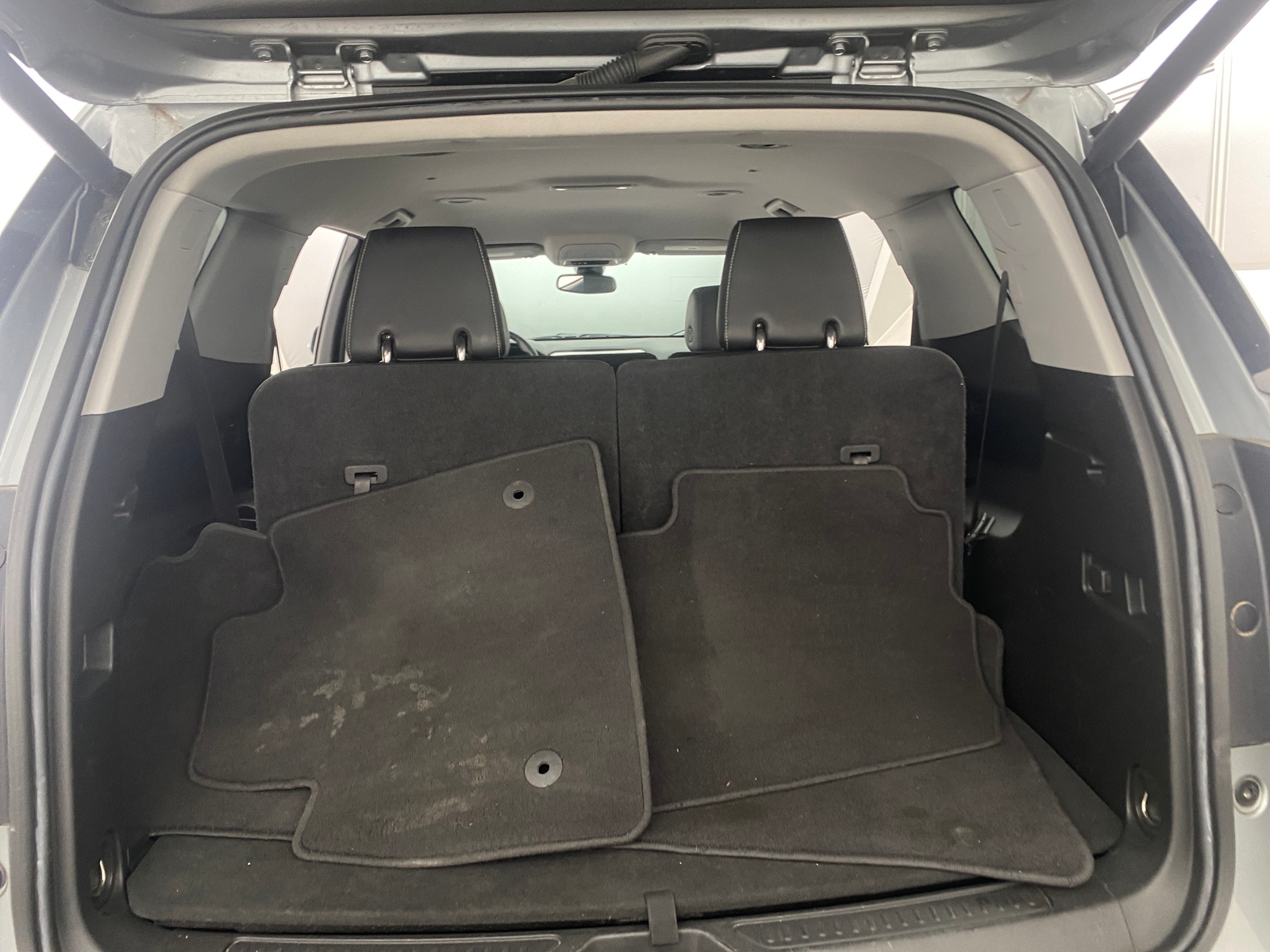 Thumbnail: 2023 GMC Acadia - 6