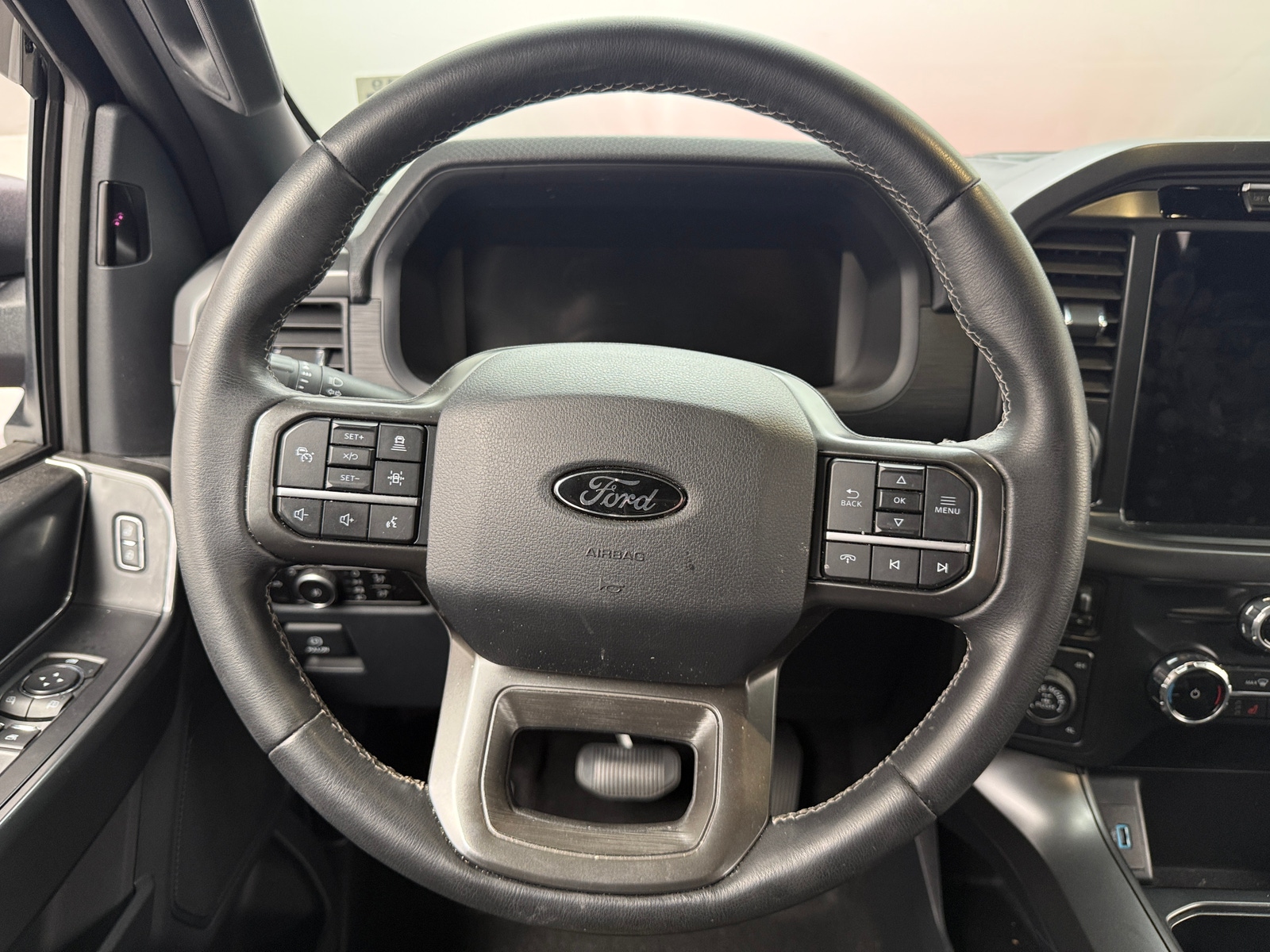 Thumbnail: 2024 Ford Econoline - 5