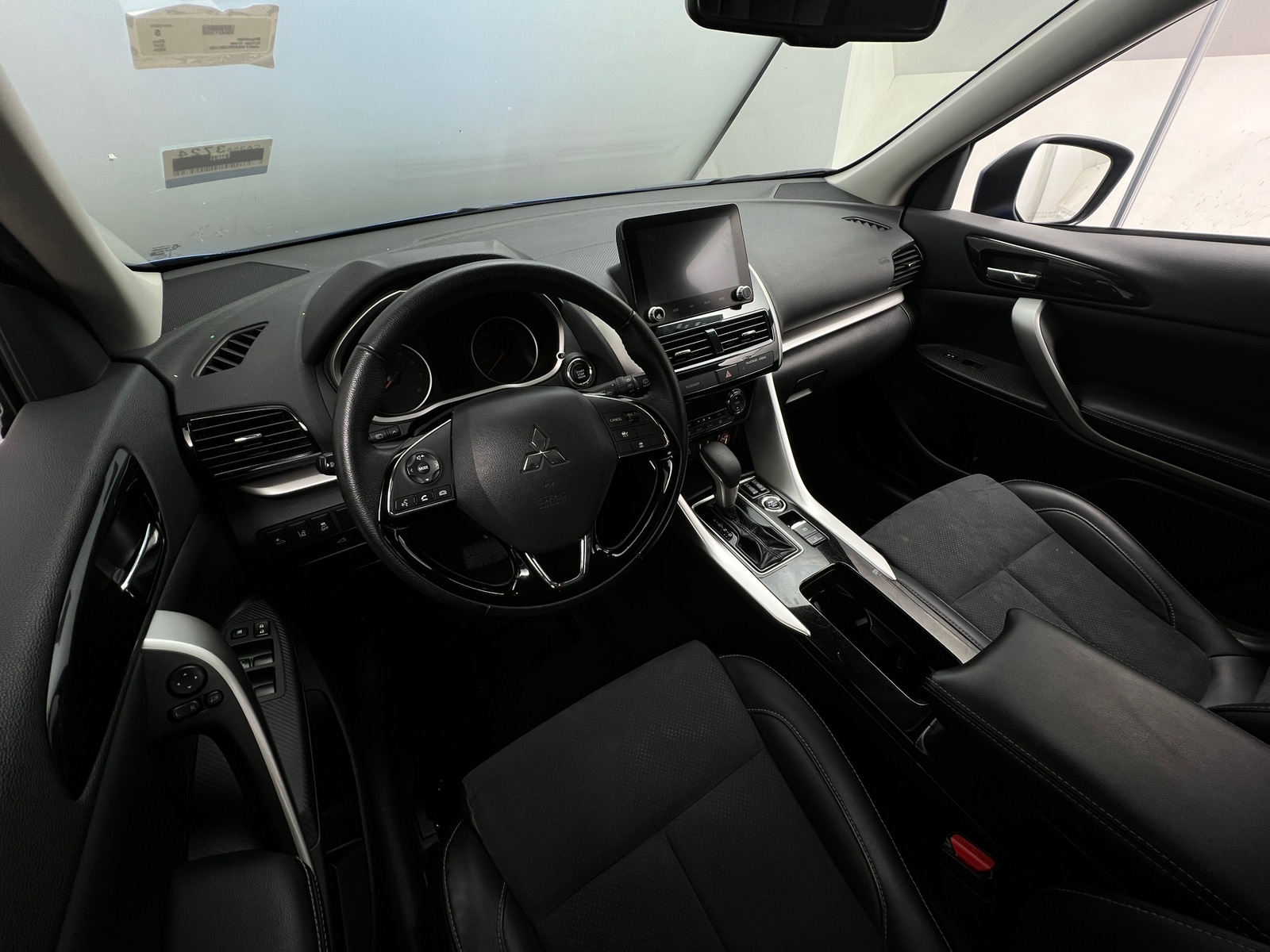 Thumbnail: 2024 Mitsubishi Eclipse Cross - 2