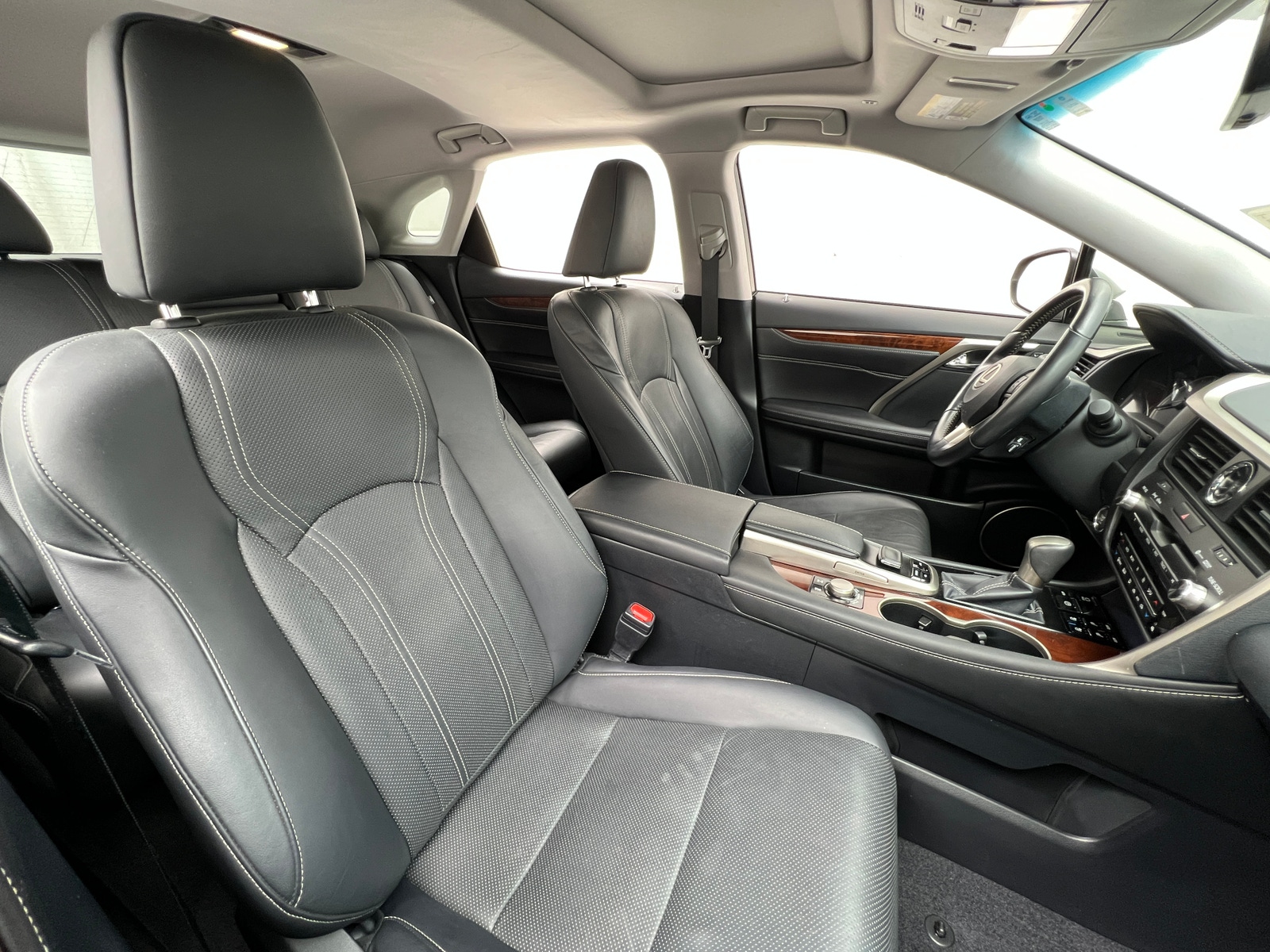 Thumbnail: 2016 Lexus RX - 2