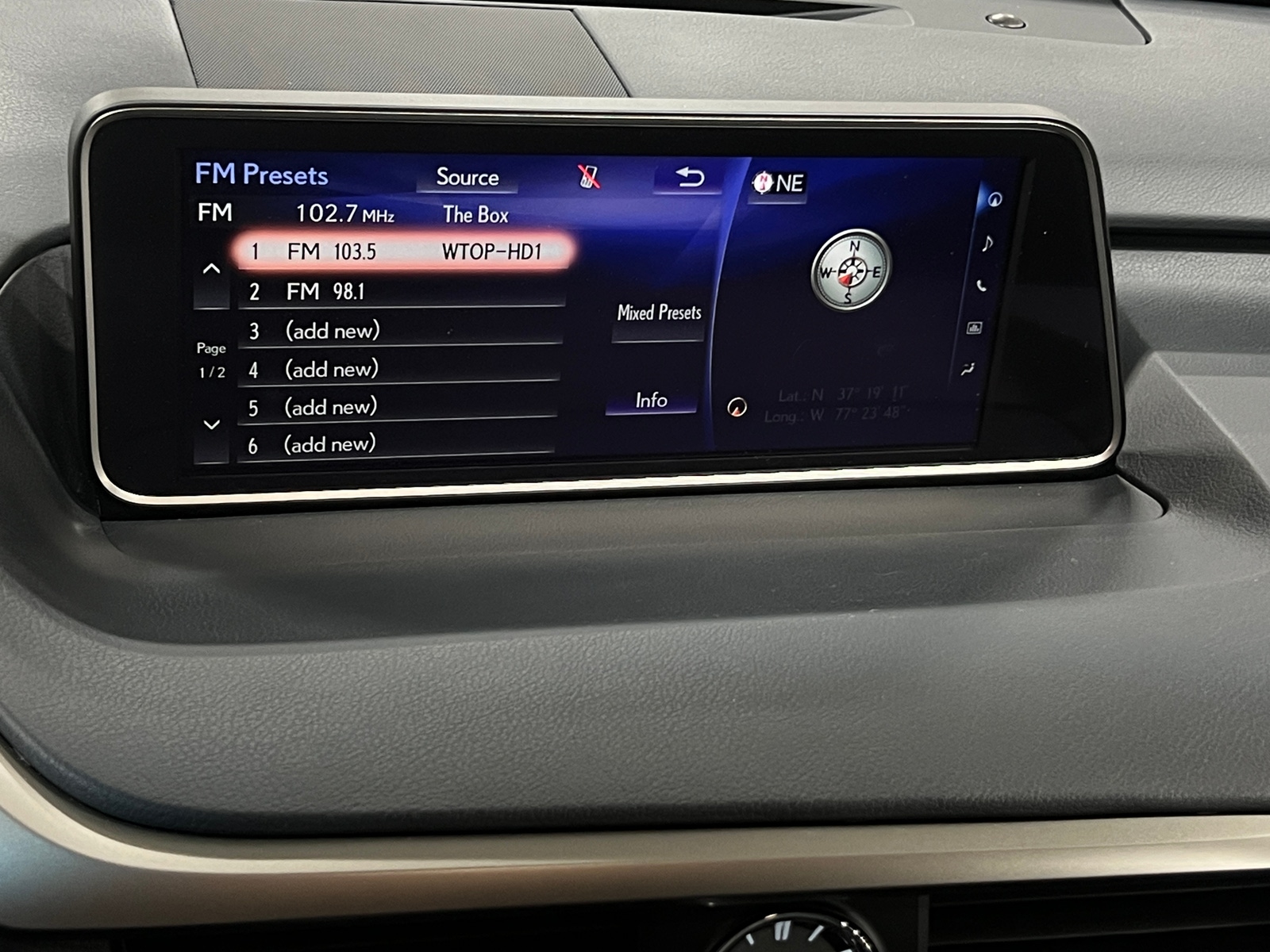 Thumbnail: 2016 Lexus RX - 4