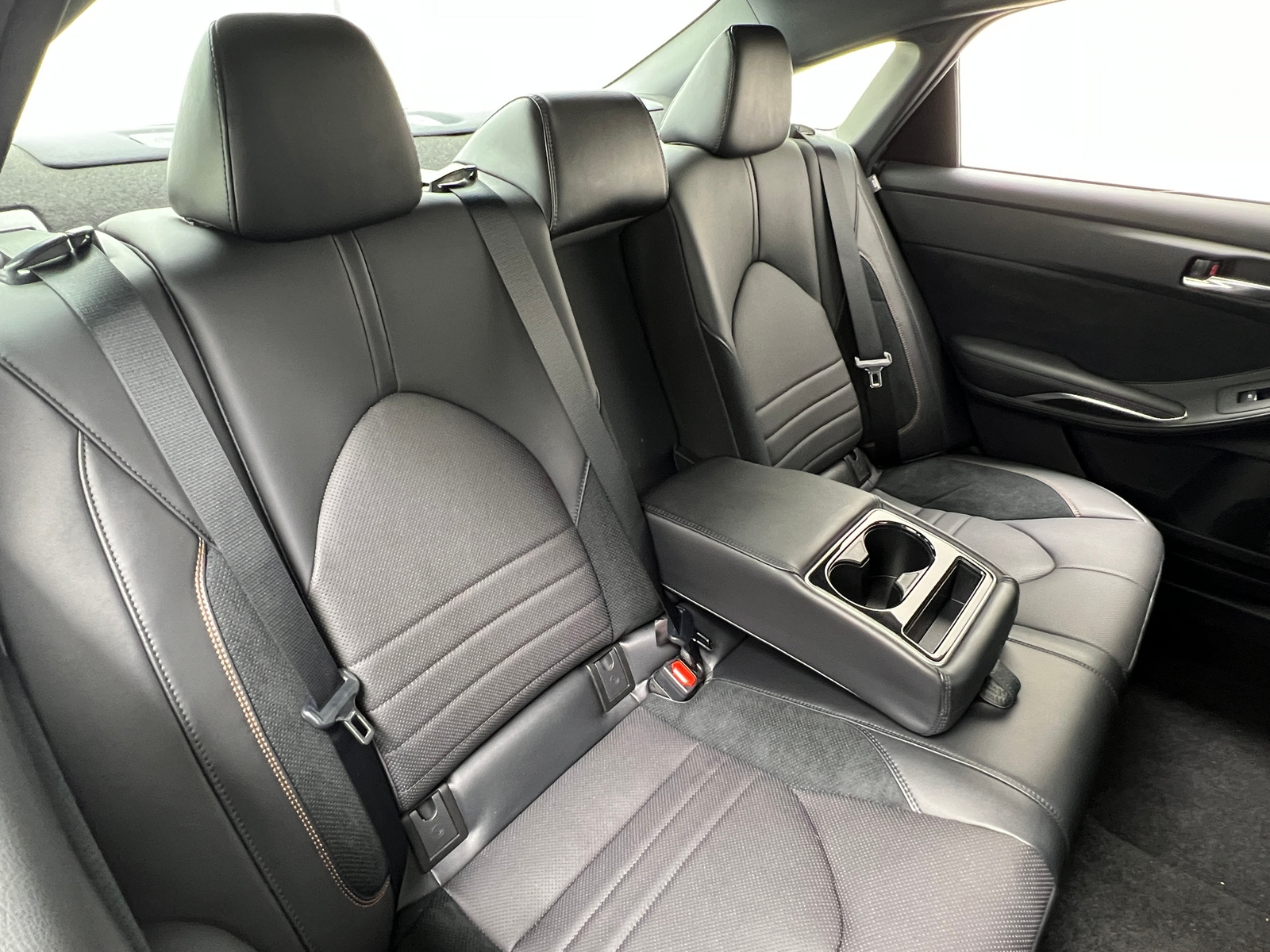 Thumbnail: 2021 Toyota Avalon - 6