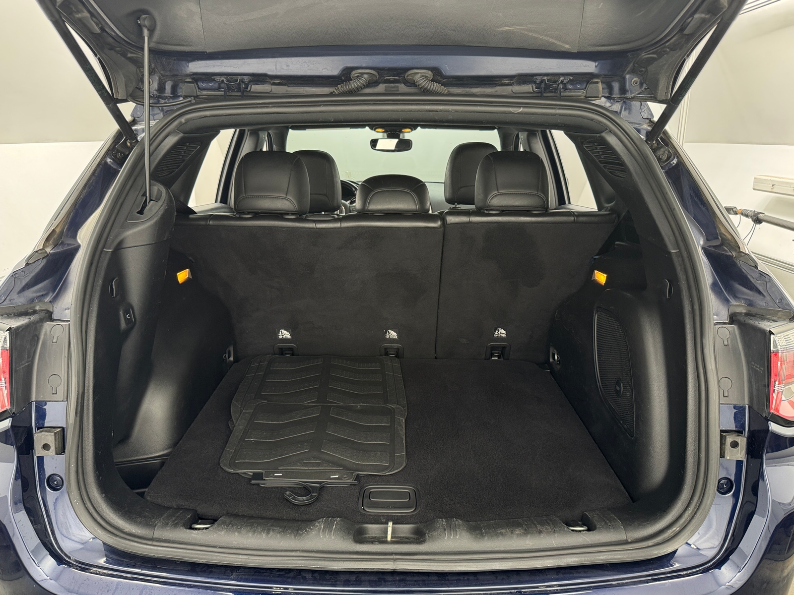 Thumbnail: 2021 Jeep Compass - 6