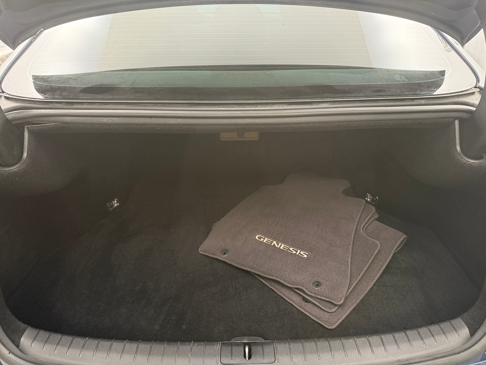 Thumbnail: 2015 Hyundai Genesis - 6