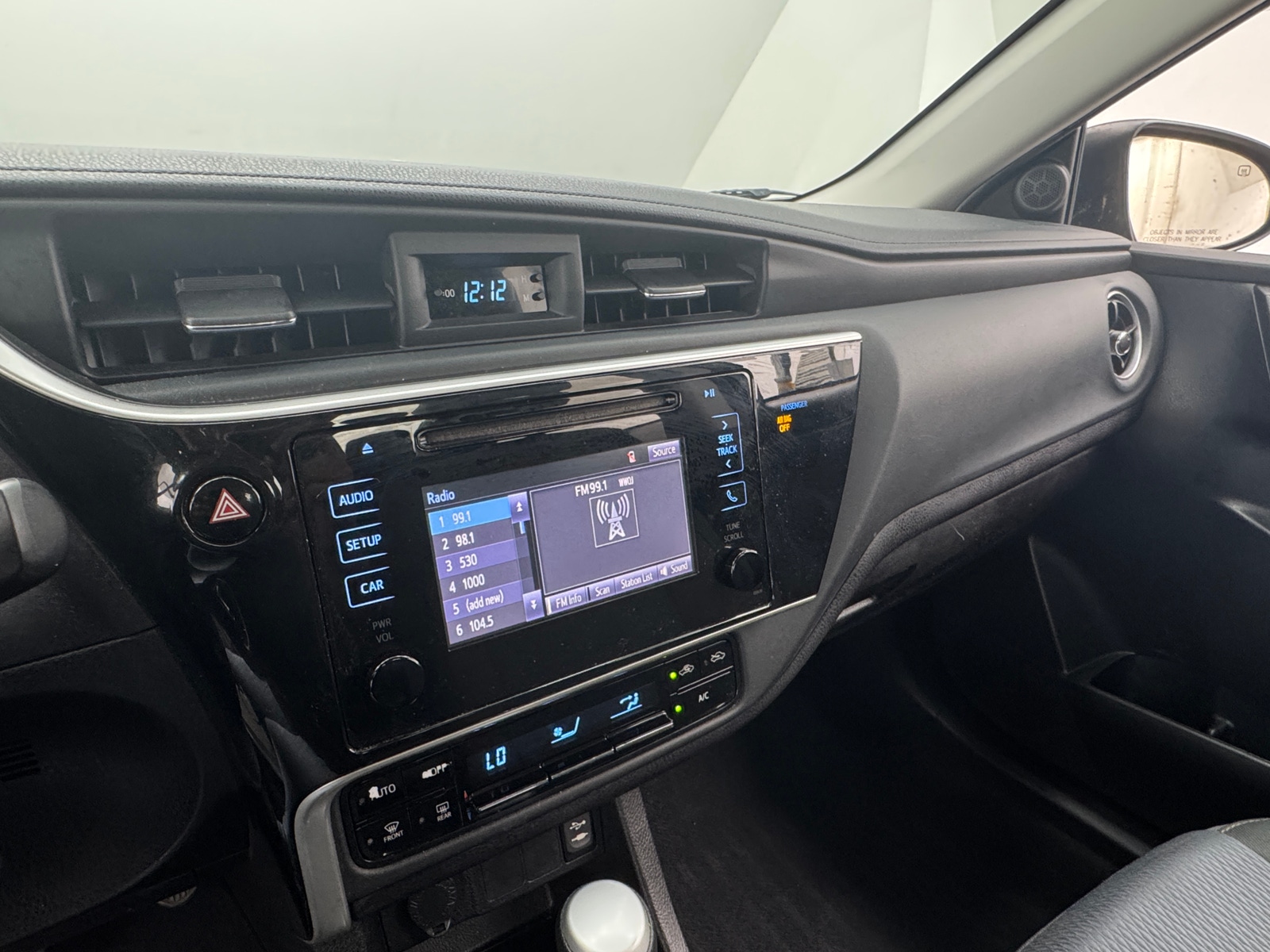 Thumbnail: 2019 Toyota Corolla - 4