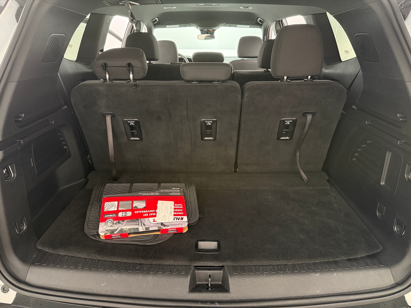 Thumbnail: 2025 GMC Acadia - 7