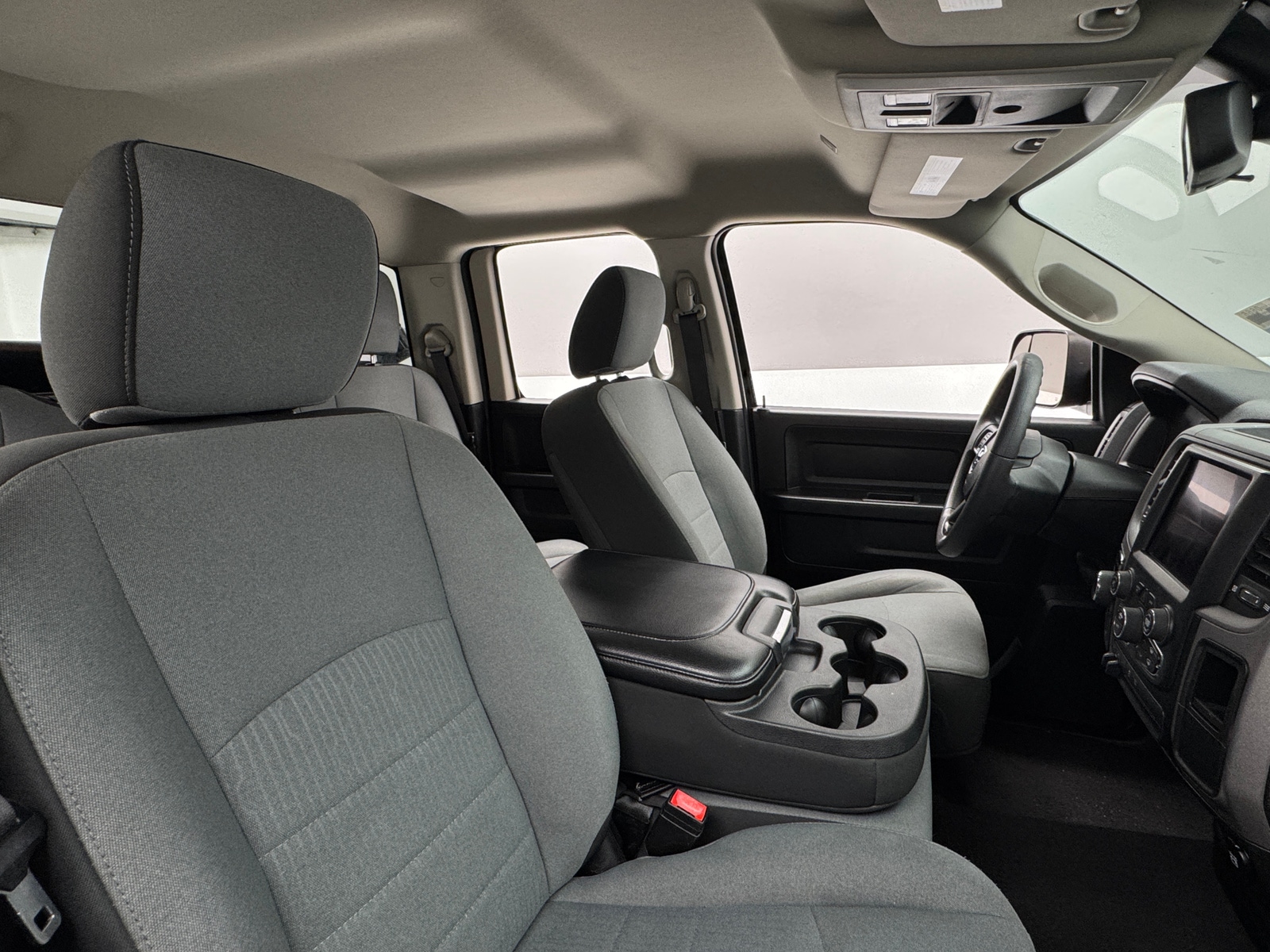 Thumbnail: 2021 RAM 1500 Classic - 2