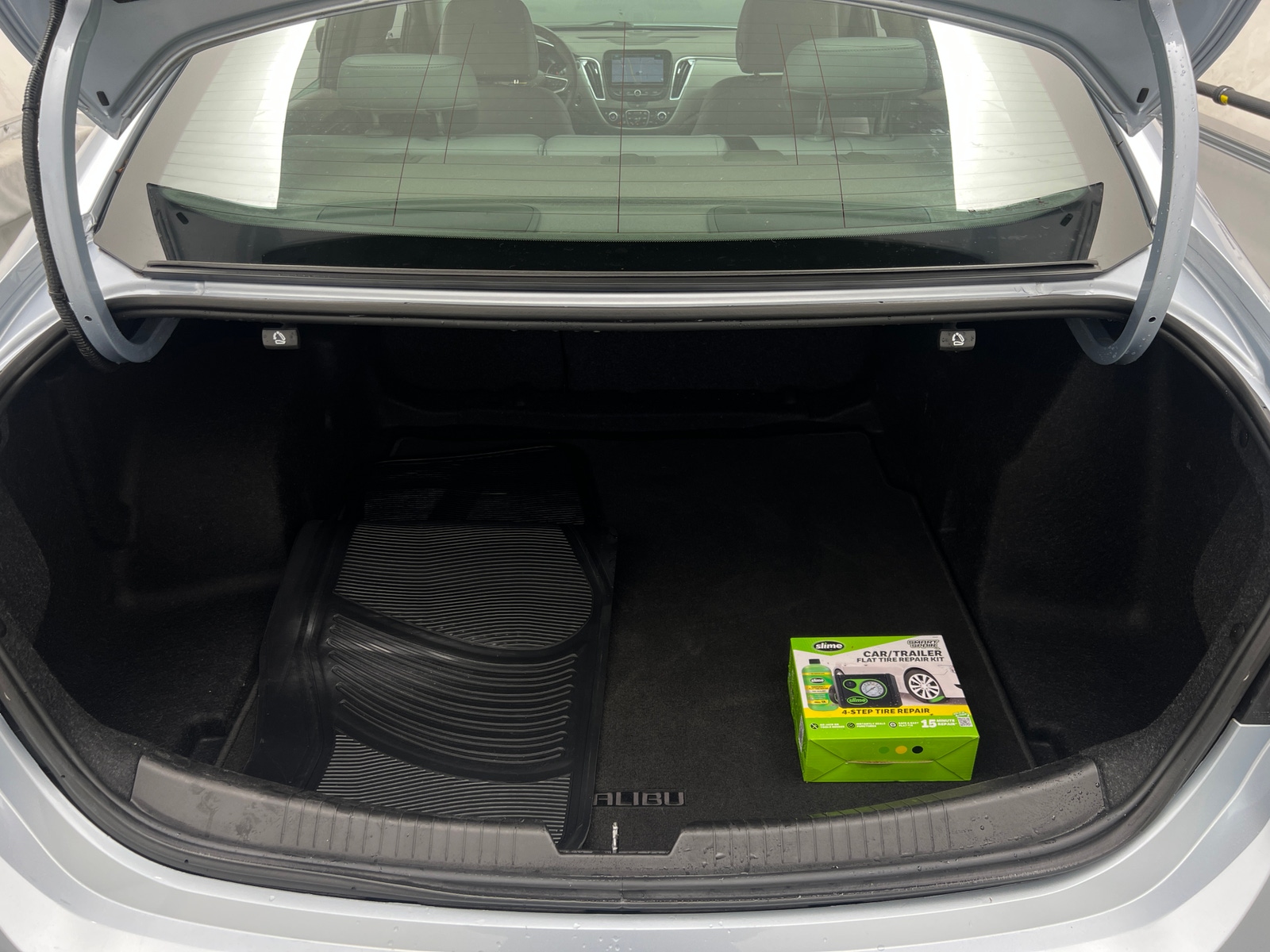 Thumbnail: 2017 Chevrolet Malibu - 6