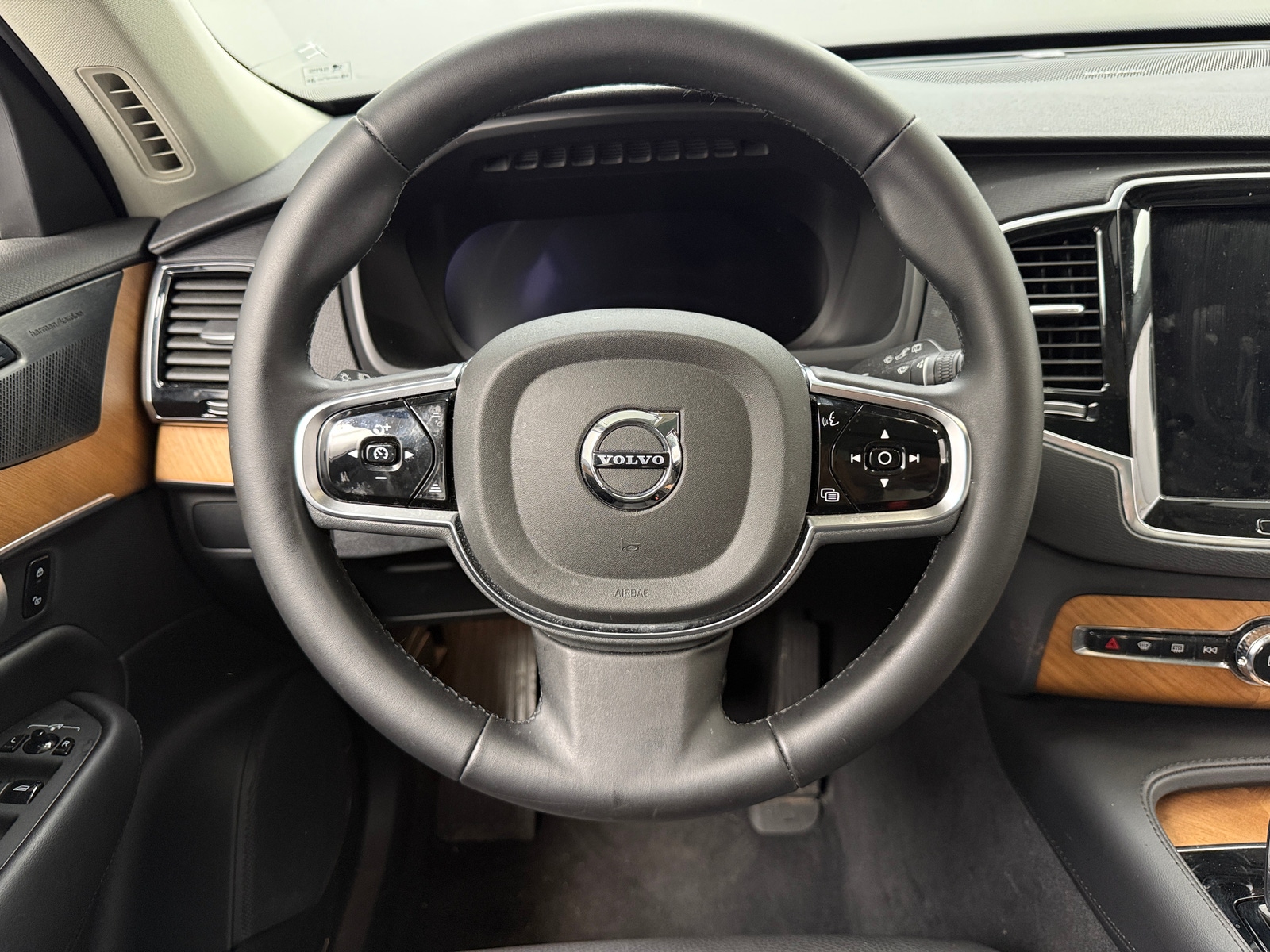 Thumbnail: 2024 Volvo XC90 - 4