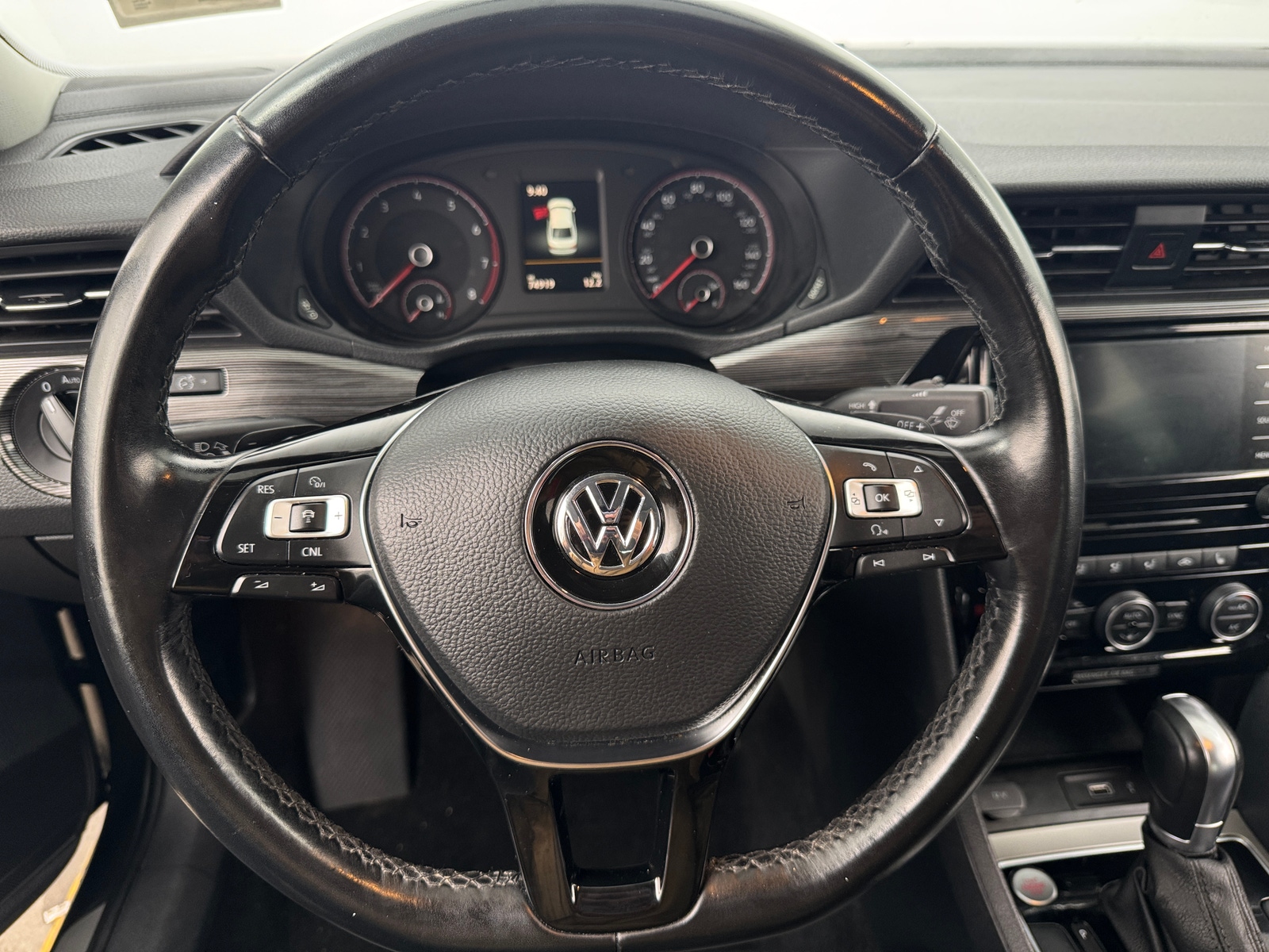 Thumbnail: 2020 Volkswagen Passat - 4