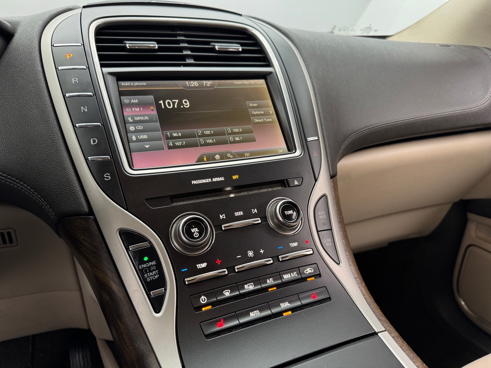 Thumbnail: 2016 Lincoln MKX - 3