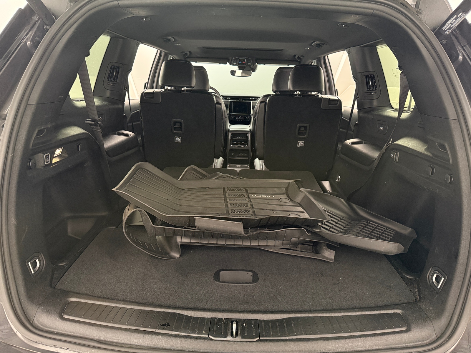 Thumbnail: 2024 Jeep Grand Cherokee L - 7